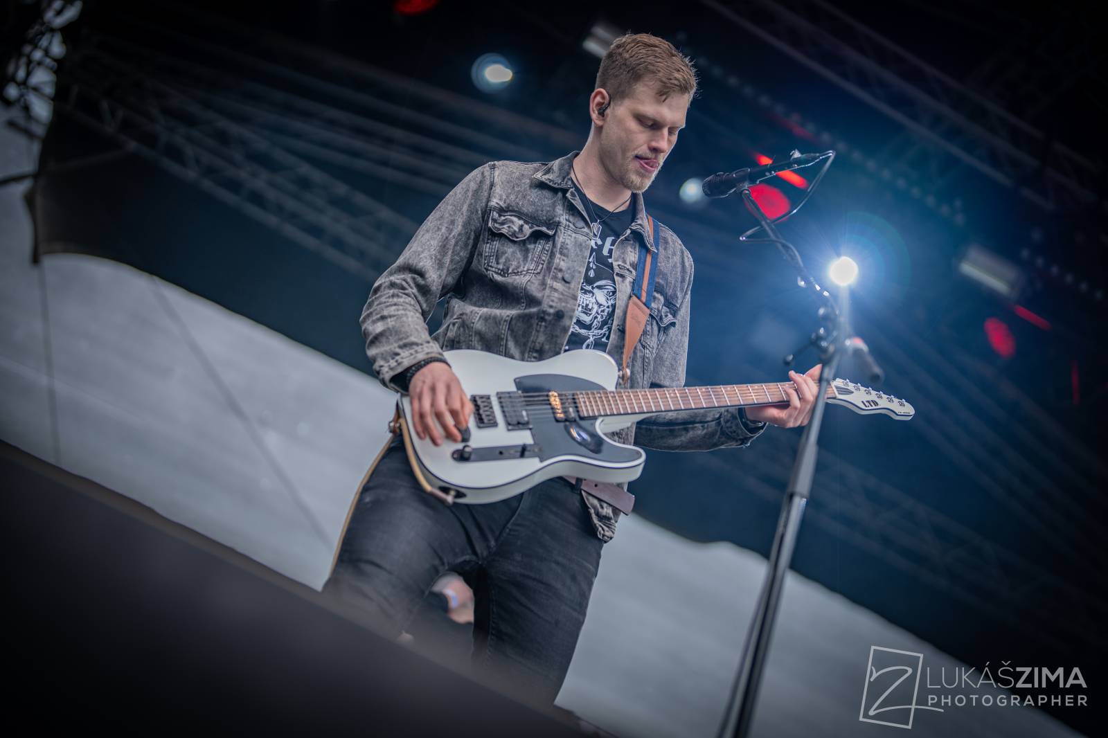 Pražský Majáles měl našlapaný program. Vystoupili Ewa Farna, Jelen, Sofian Medjmedj i Rybičky 48