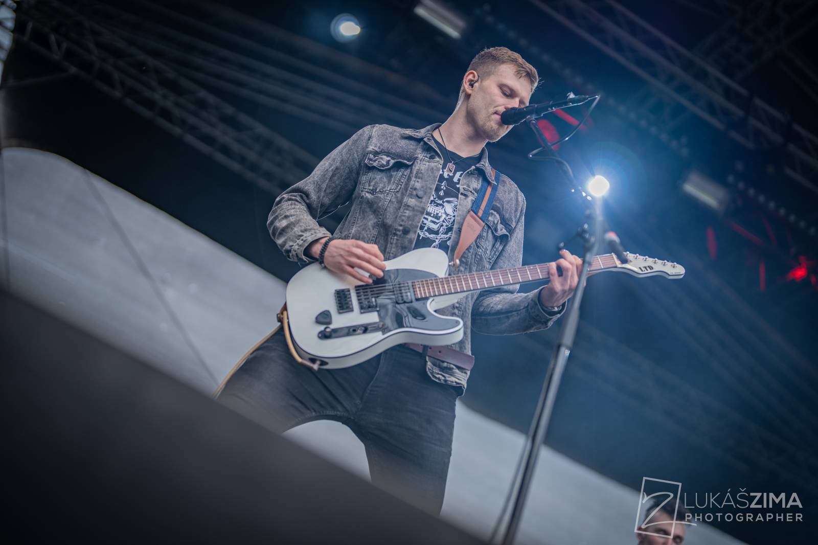 Pražský Majáles měl našlapaný program. Vystoupili Ewa Farna, Jelen, Sofian Medjmedj i Rybičky 48