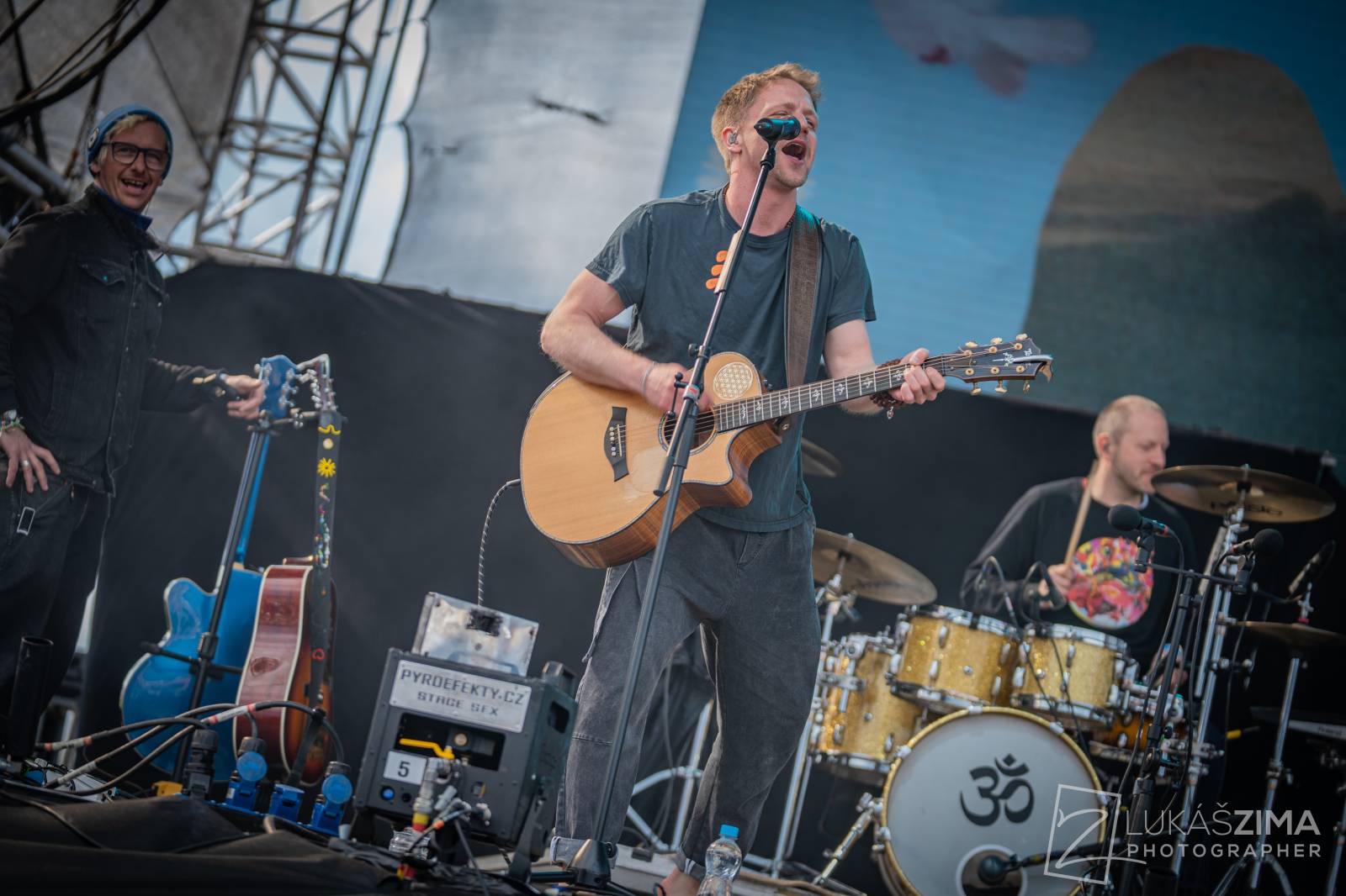 Pražský Majáles měl našlapaný program. Vystoupili Ewa Farna, Jelen, Sofian Medjmedj i Rybičky 48