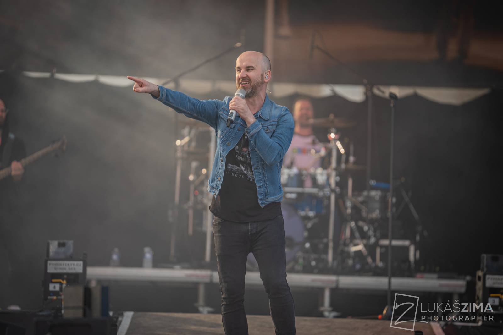 Pražský Majáles měl našlapaný program. Vystoupili Ewa Farna, Jelen, Sofian Medjmedj i Rybičky 48