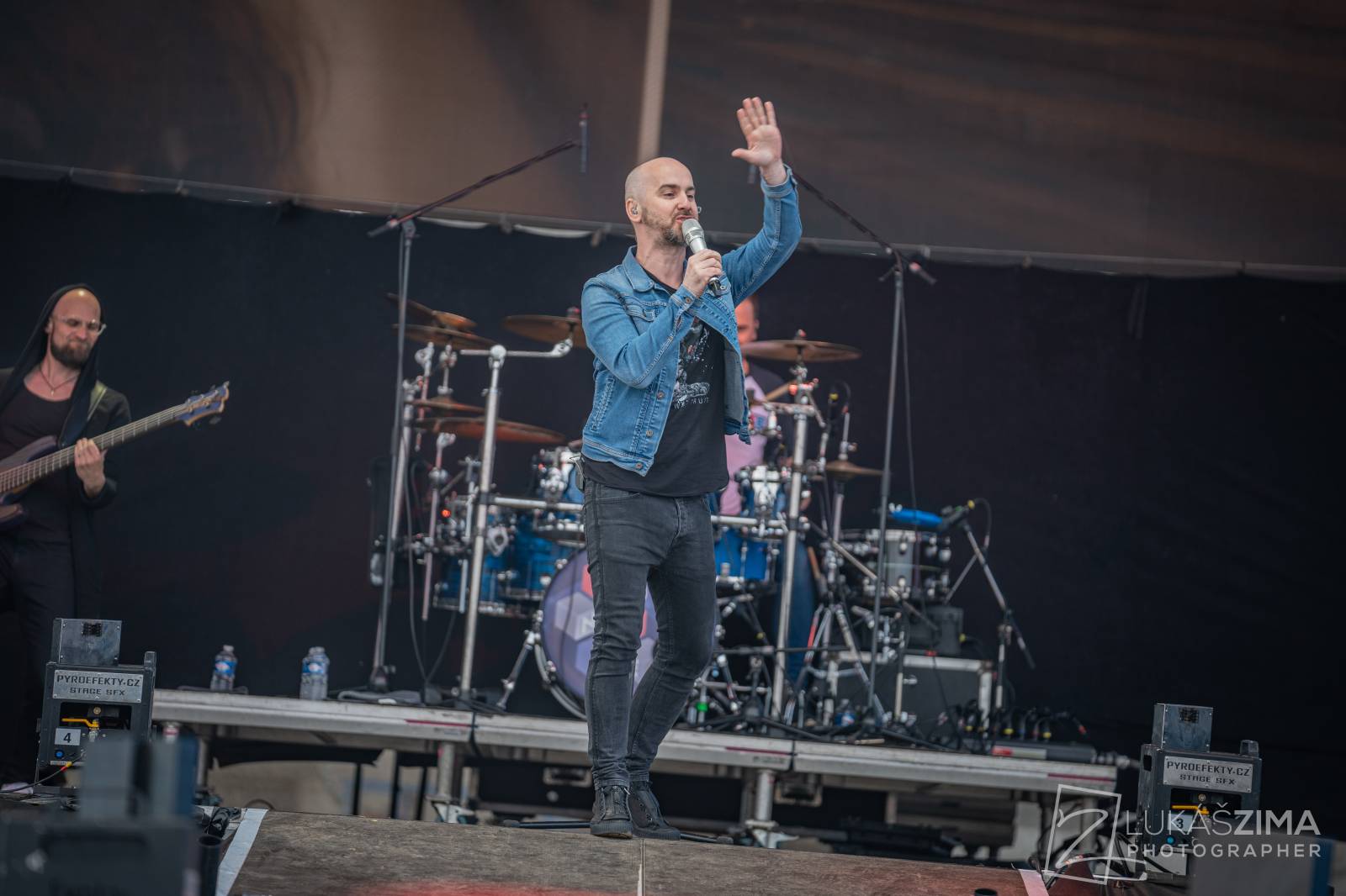 Pražský Majáles měl našlapaný program. Vystoupili Ewa Farna, Jelen, Sofian Medjmedj i Rybičky 48