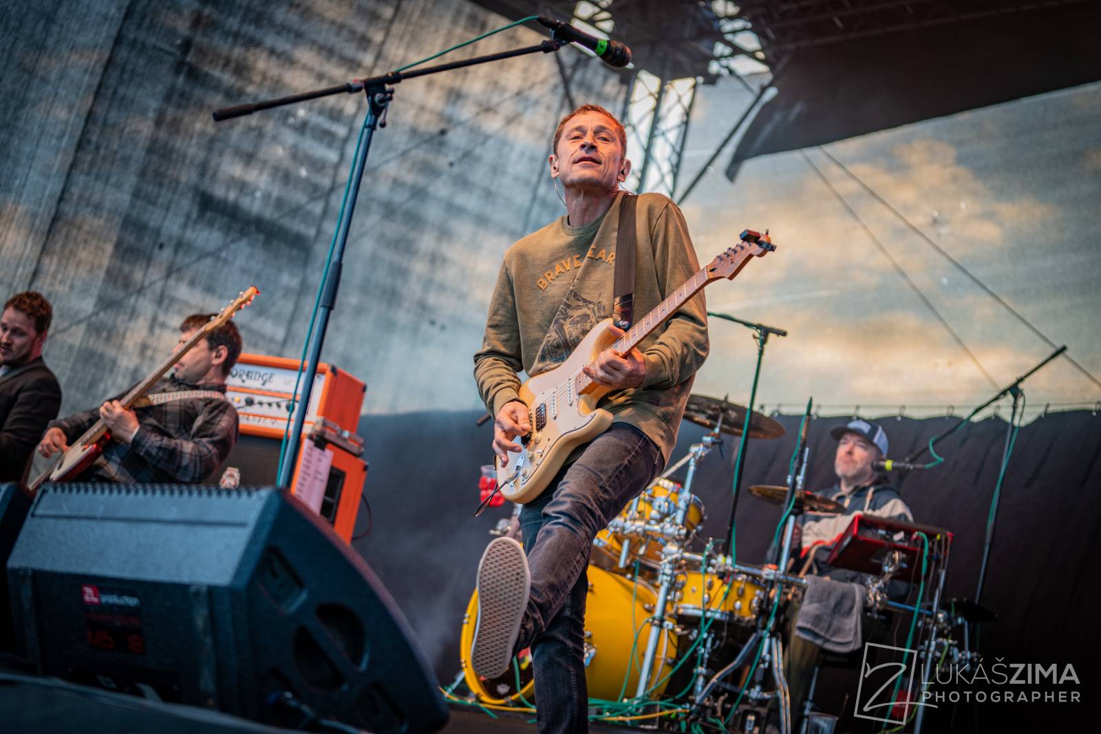 Pražský Majáles měl našlapaný program. Vystoupili Ewa Farna, Jelen, Sofian Medjmedj i Rybičky 48