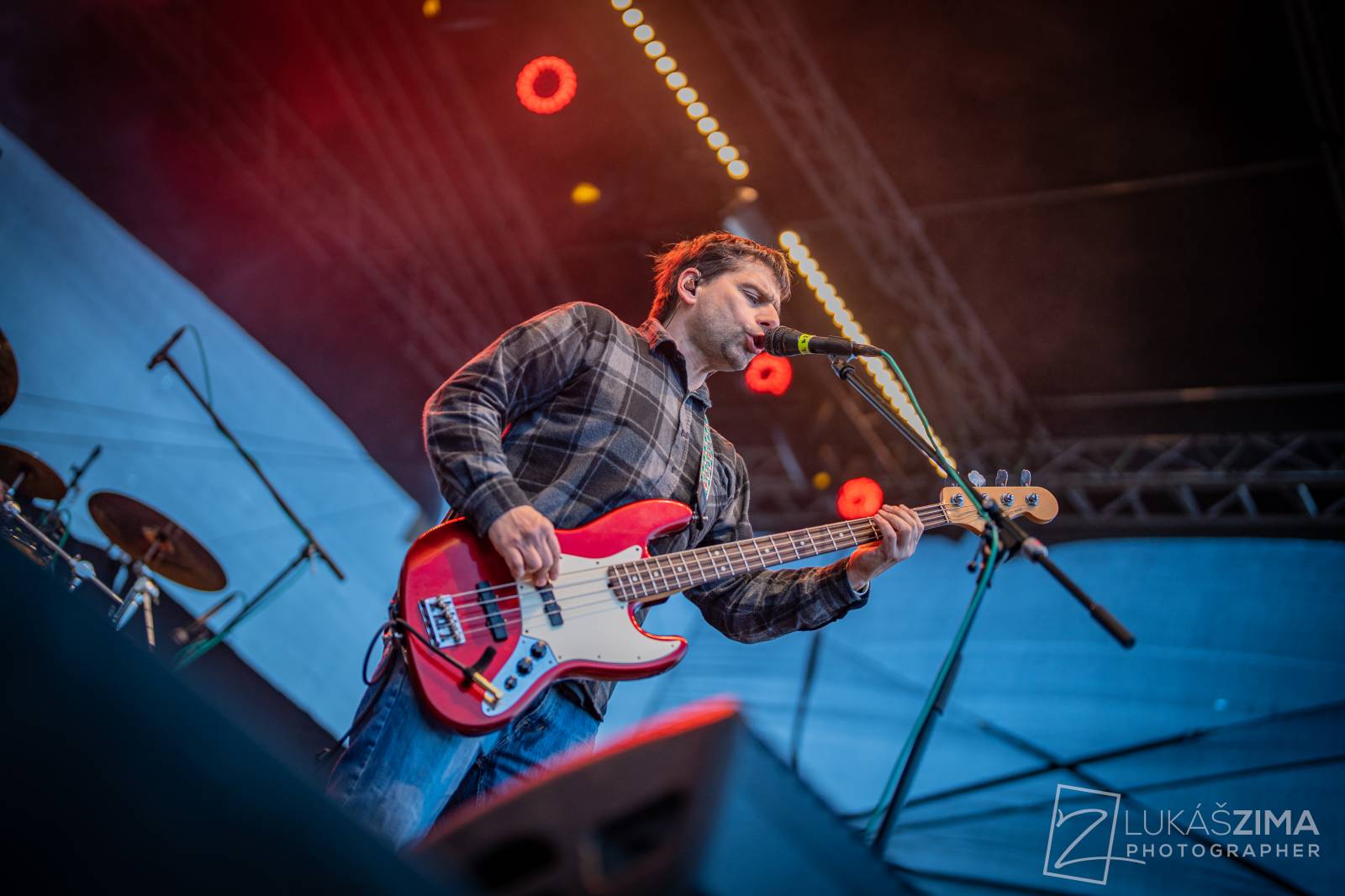 Pražský Majáles měl našlapaný program. Vystoupili Ewa Farna, Jelen, Sofian Medjmedj i Rybičky 48