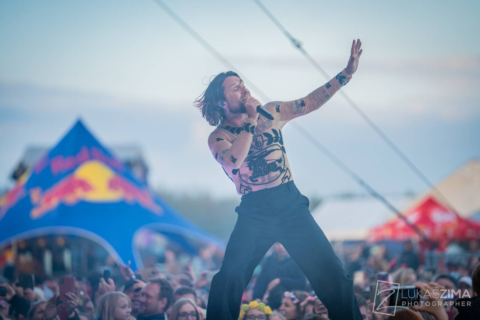 Pražský Majáles měl našlapaný program. Vystoupili Ewa Farna, Jelen, Sofian Medjmedj i Rybičky 48