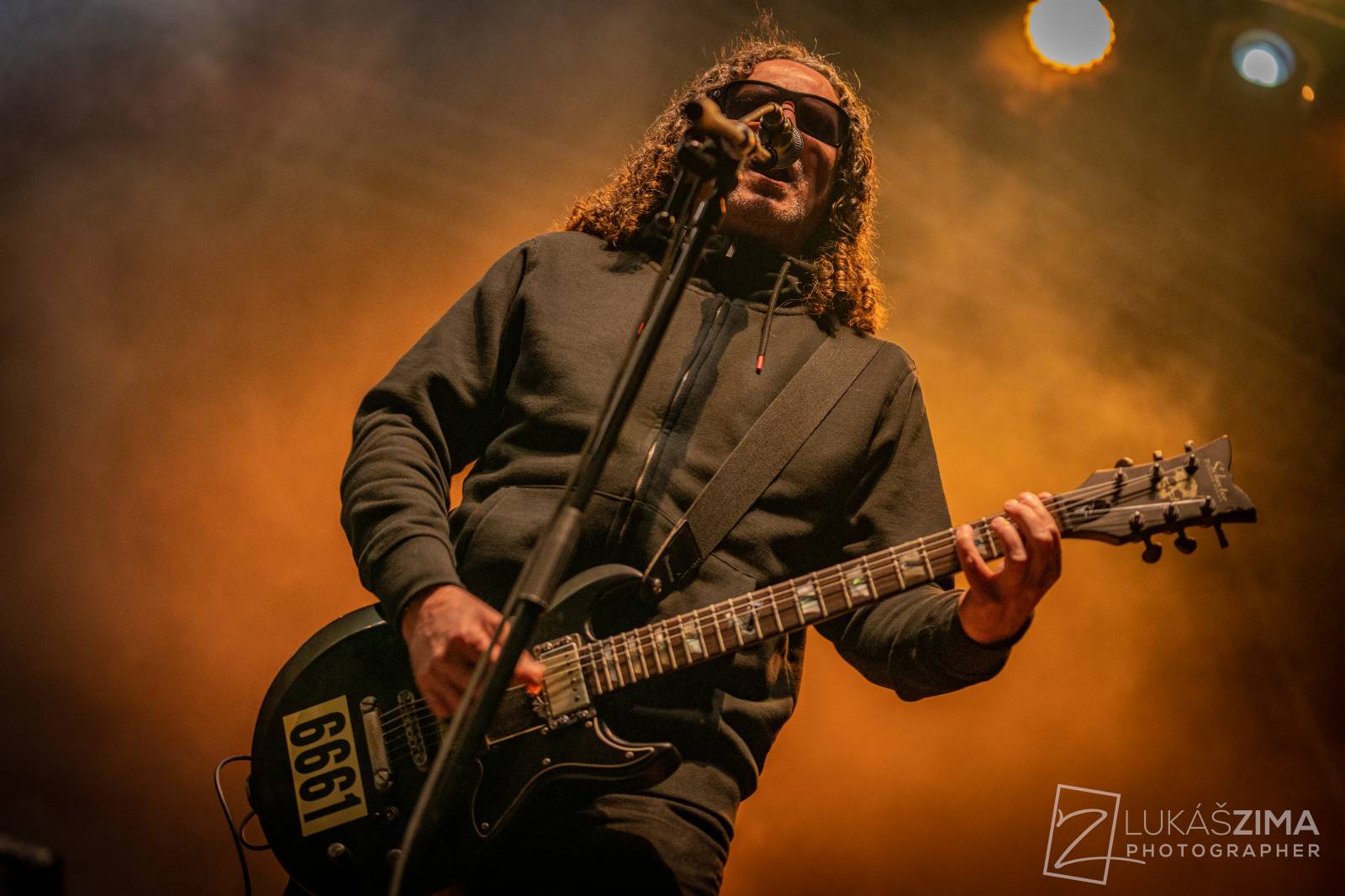 Pražský Majáles měl našlapaný program. Vystoupili Ewa Farna, Jelen, Sofian Medjmedj i Rybičky 48