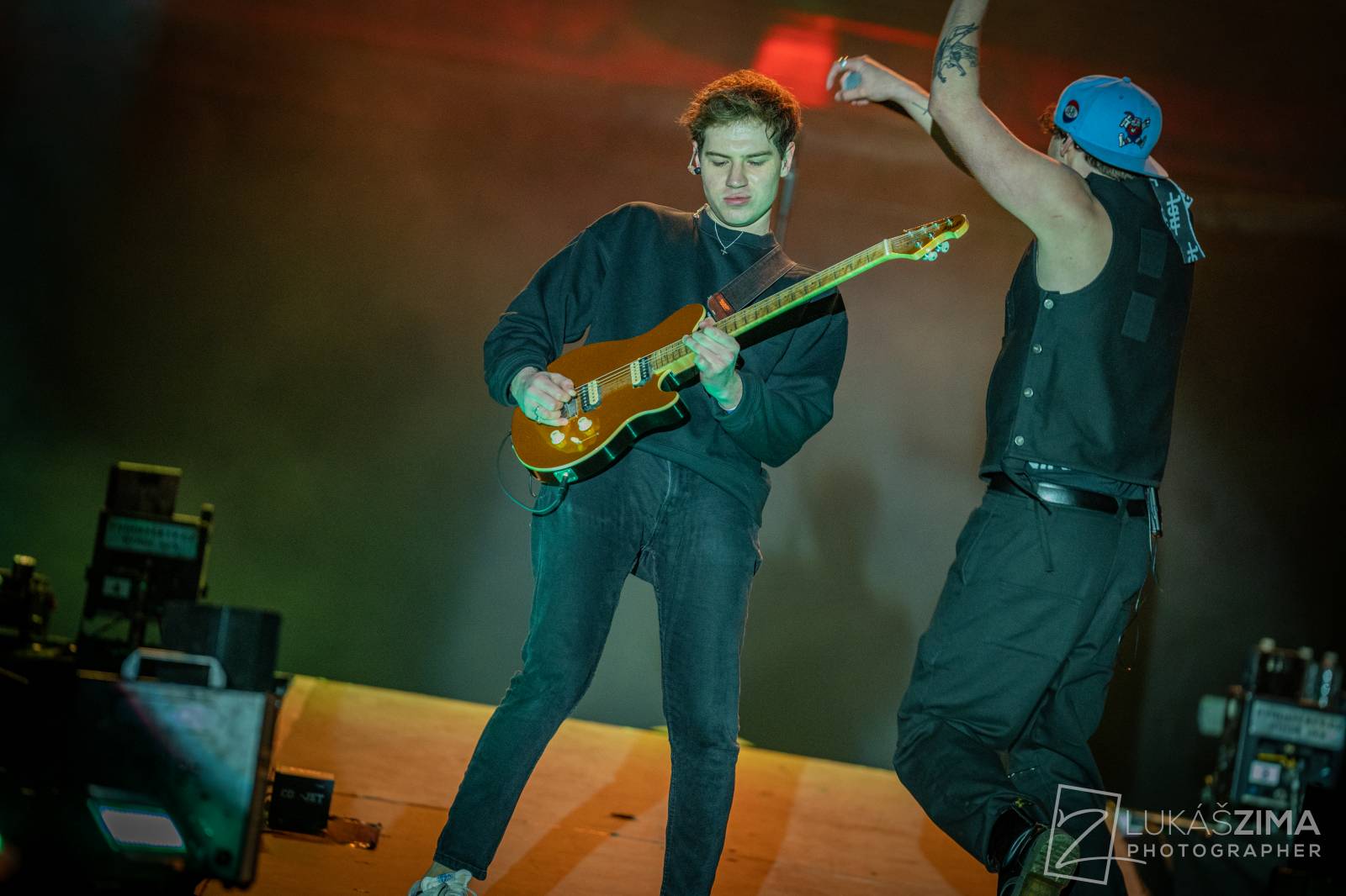 Pražský Majáles měl našlapaný program. Vystoupili Ewa Farna, Jelen, Sofian Medjmedj i Rybičky 48