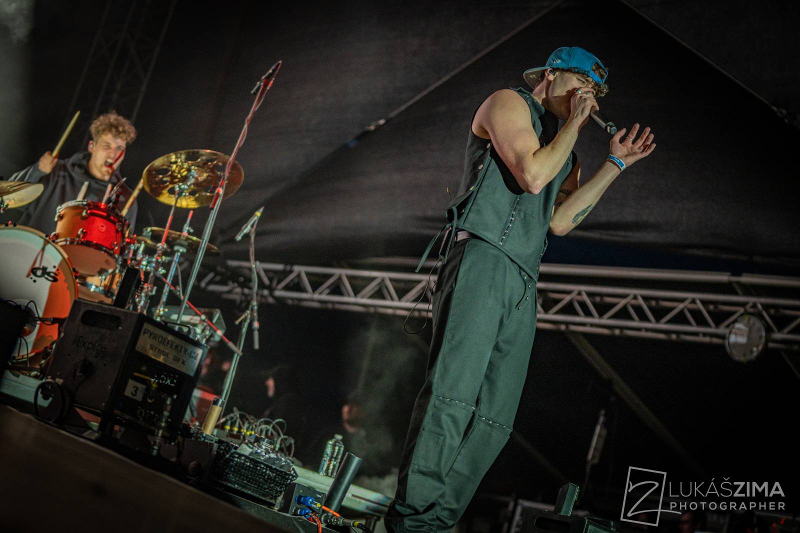 Pražský Majáles měl našlapaný program. Vystoupili Ewa Farna, Jelen, Sofian Medjmedj i Rybičky 48