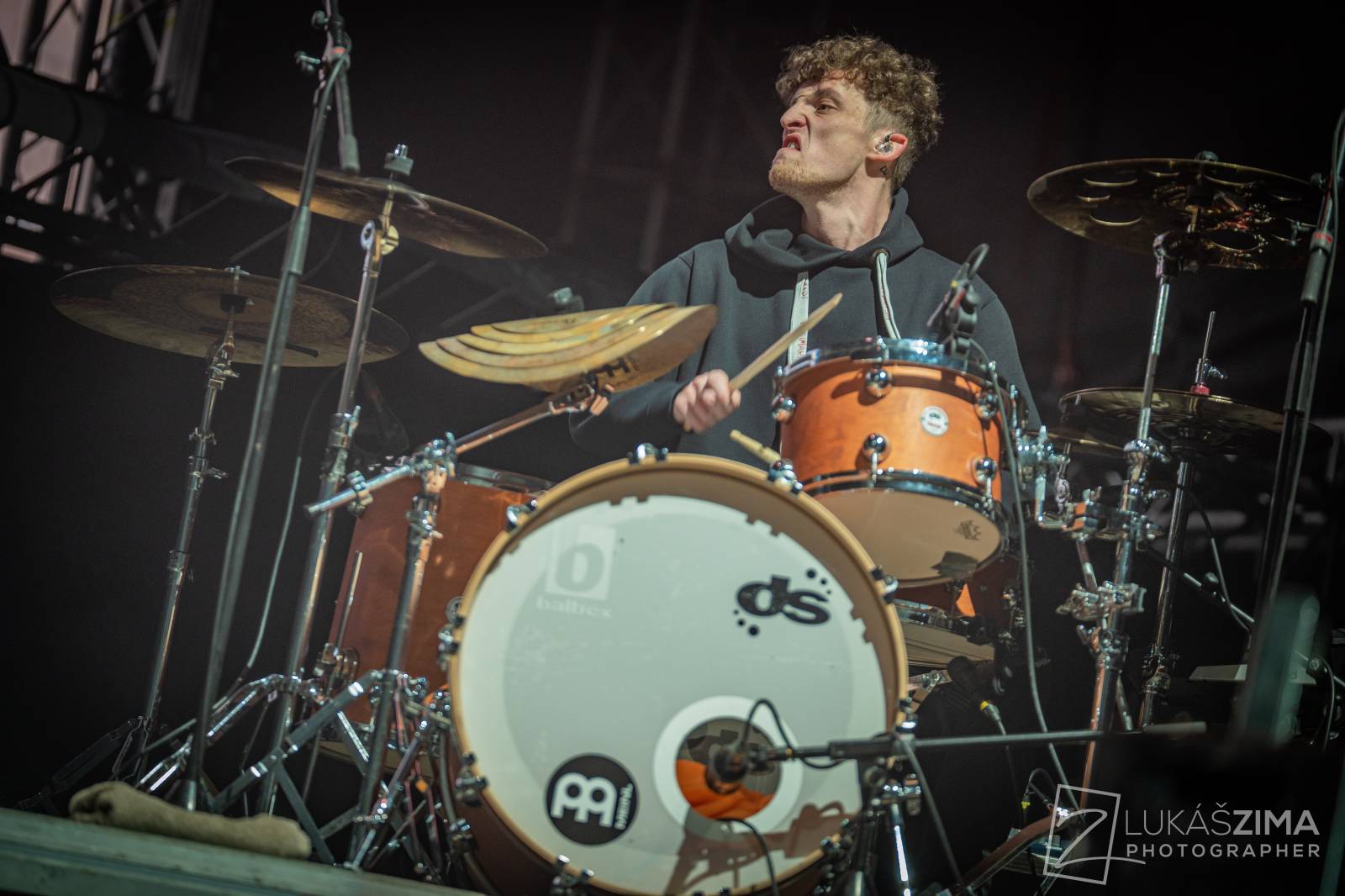 Pražský Majáles měl našlapaný program. Vystoupili Ewa Farna, Jelen, Sofian Medjmedj i Rybičky 48