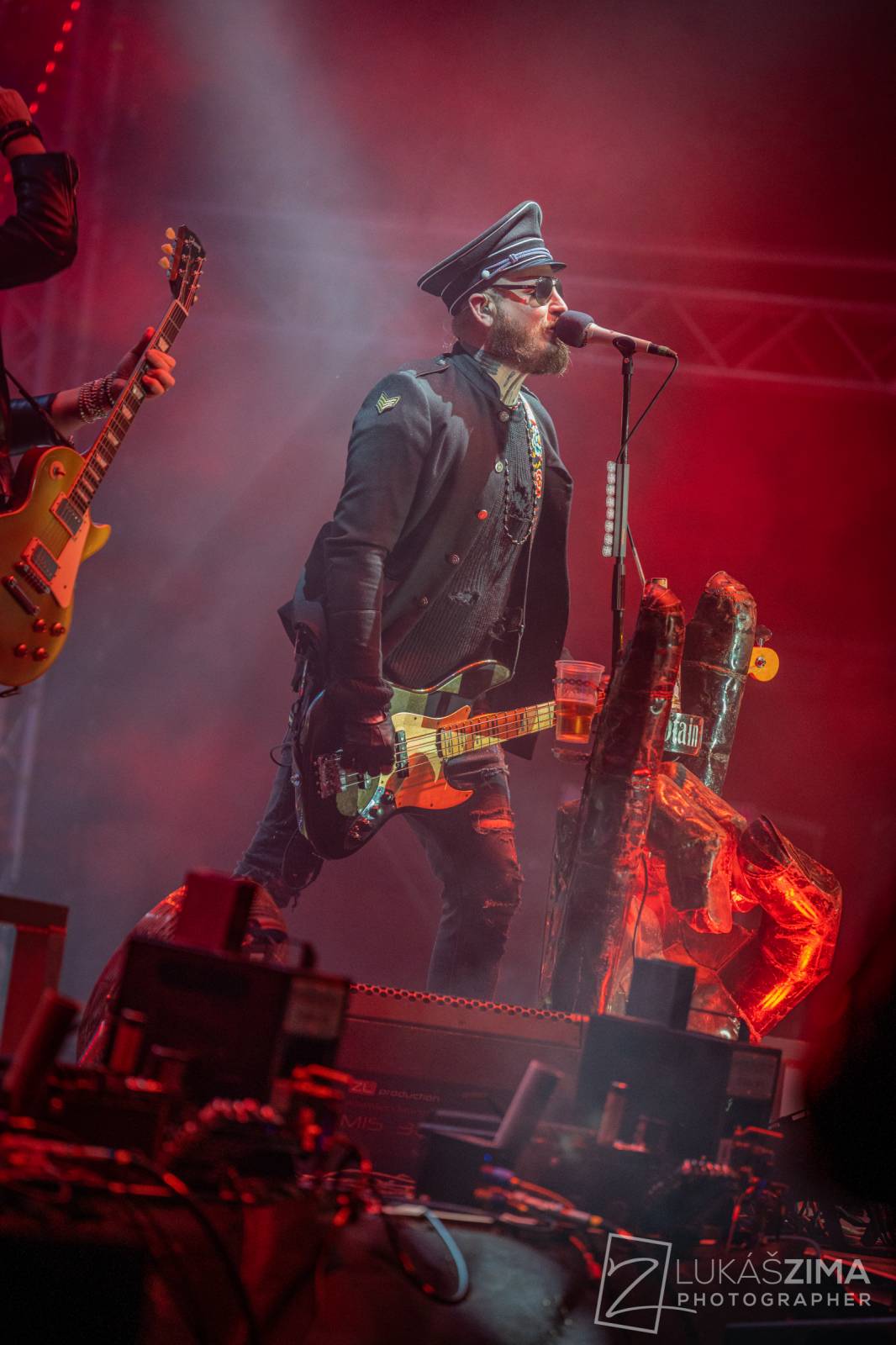 Pražský Majáles měl našlapaný program. Vystoupili Ewa Farna, Jelen, Sofian Medjmedj i Rybičky 48