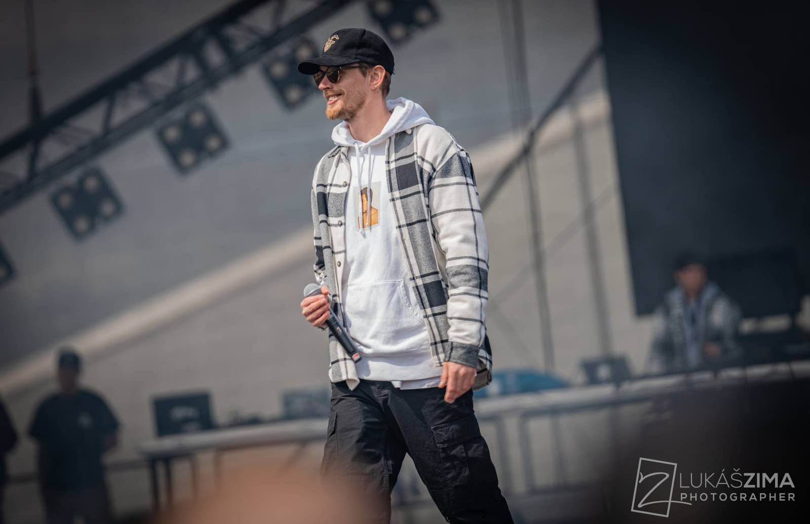 Rapová stage na Pražském Majálesu patřila Calinovi, Steinovi27 i Yzomandiasovi s Nik Tendem