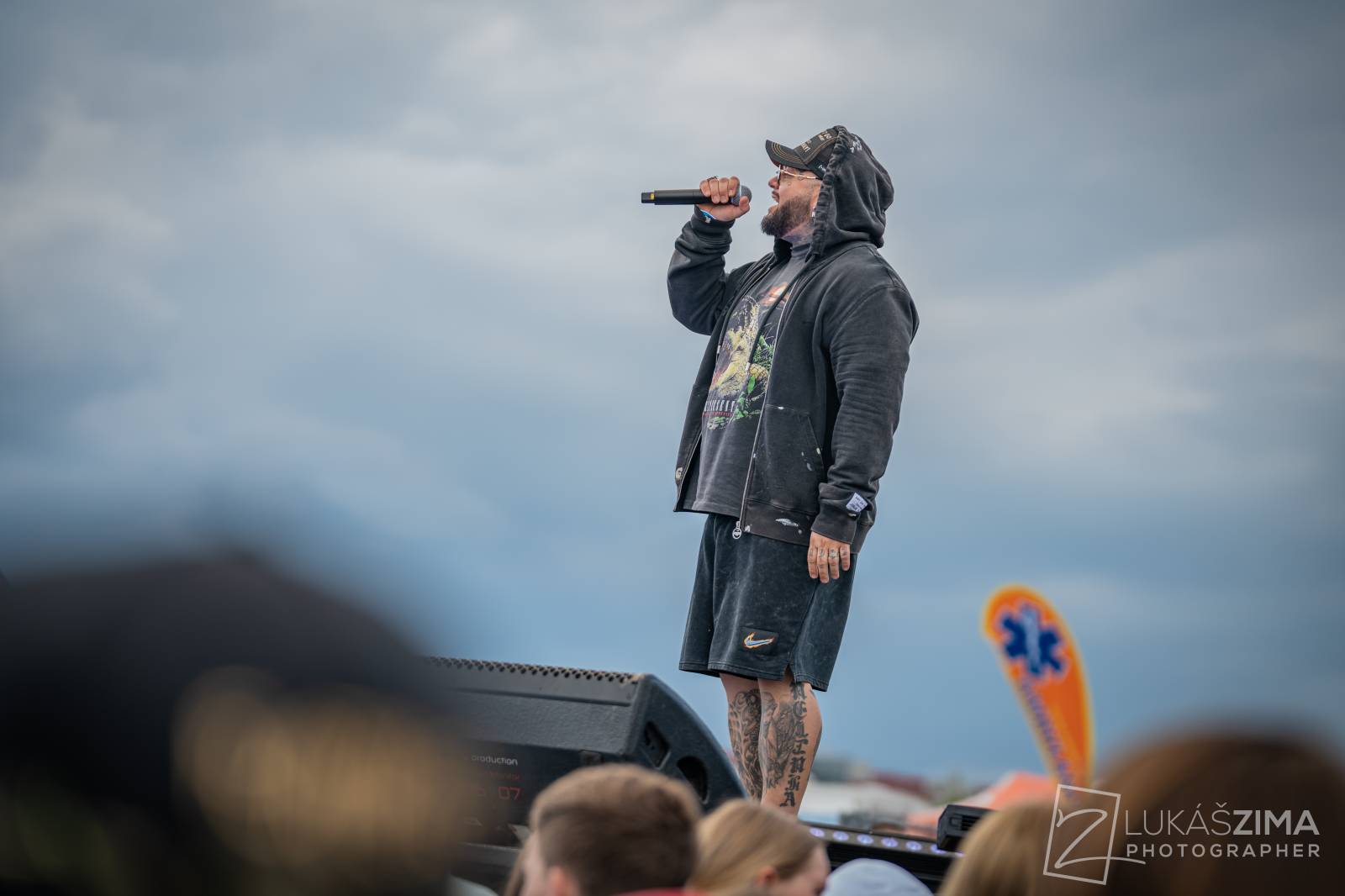 Rapová stage na Pražském Majálesu patřila Calinovi, Steinovi27 i Yzomandiasovi s Nik Tendem