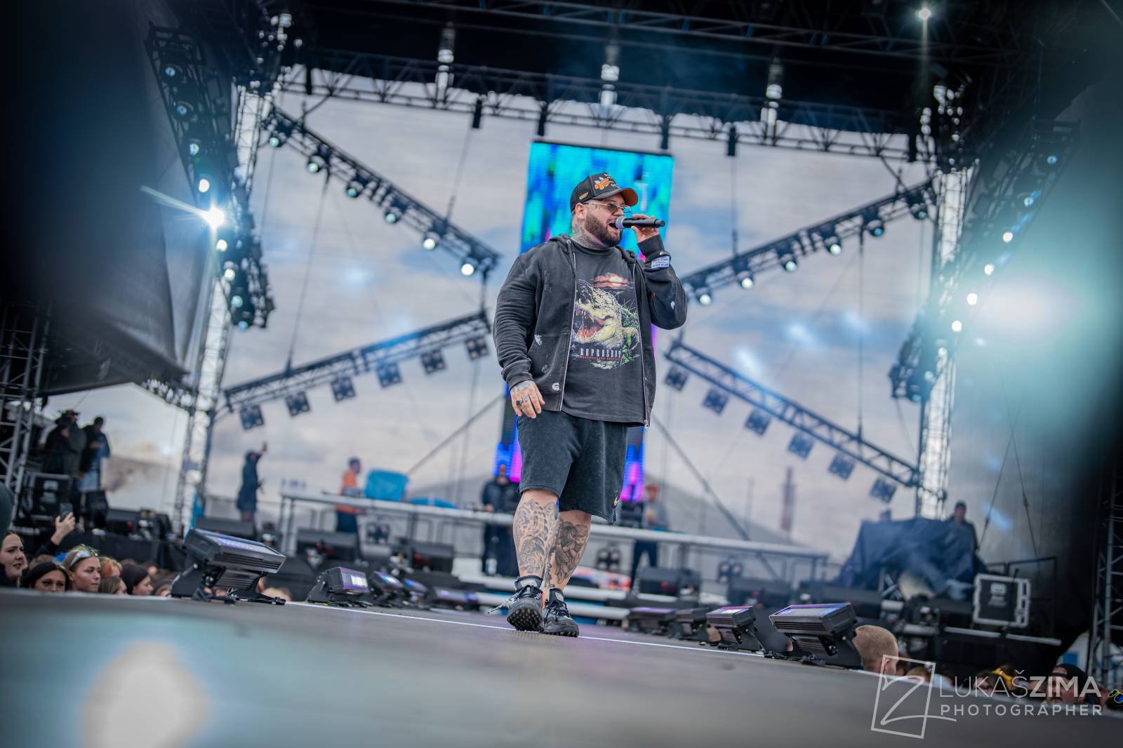 Rapová stage na Pražském Majálesu patřila Calinovi, Steinovi27 i Yzomandiasovi s Nik Tendem