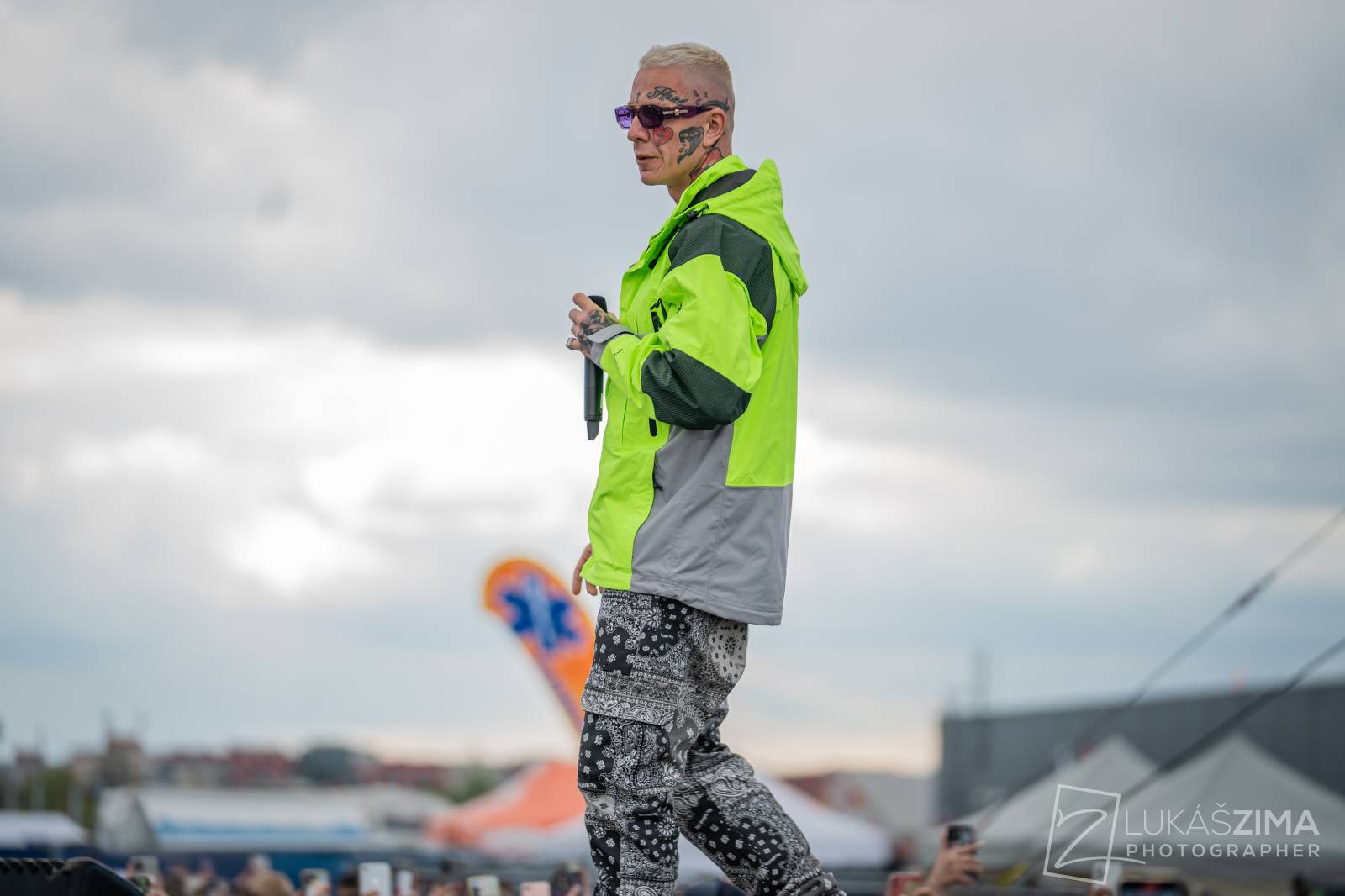 Rapová stage na Pražském Majálesu patřila Calinovi, Steinovi27 i Yzomandiasovi s Nik Tendem