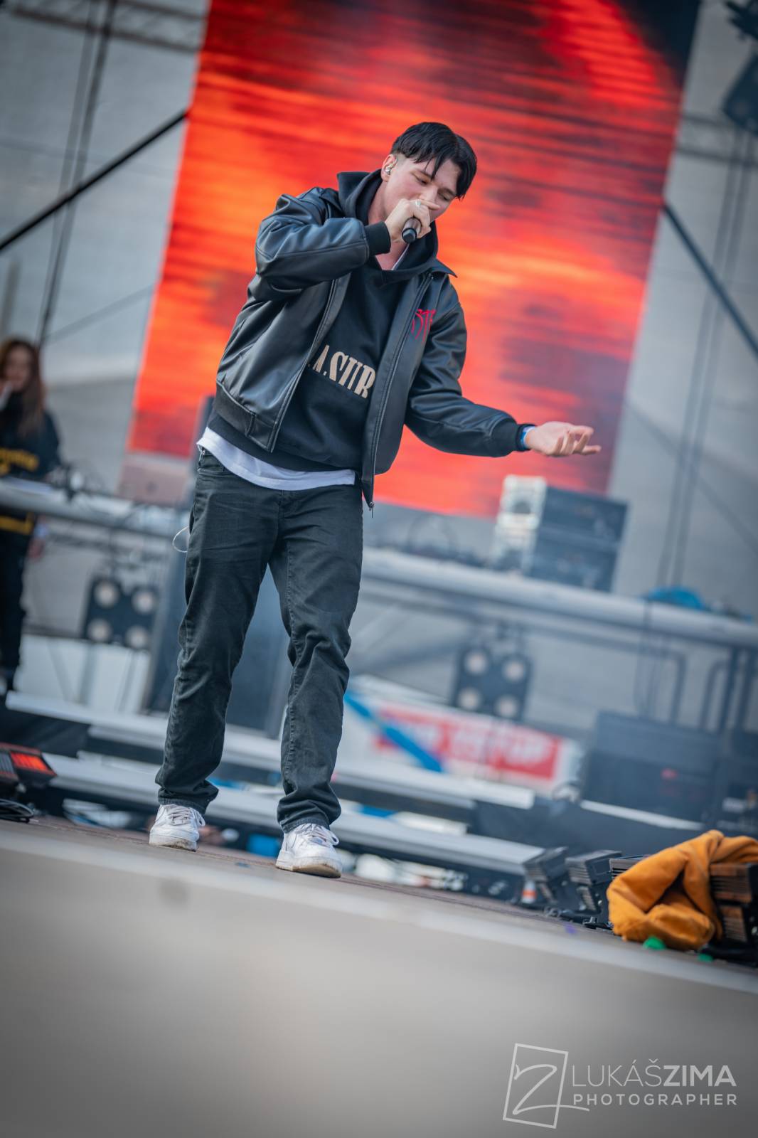 Rapová stage na Pražském Majálesu patřila Calinovi, Steinovi27 i Yzomandiasovi s Nik Tendem