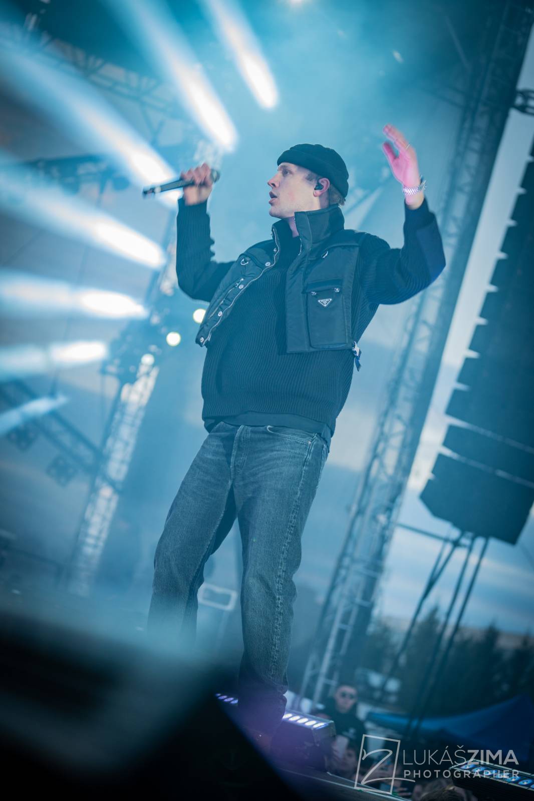 Rapová stage na Pražském Majálesu patřila Calinovi, Steinovi27 i Yzomandiasovi s Nik Tendem