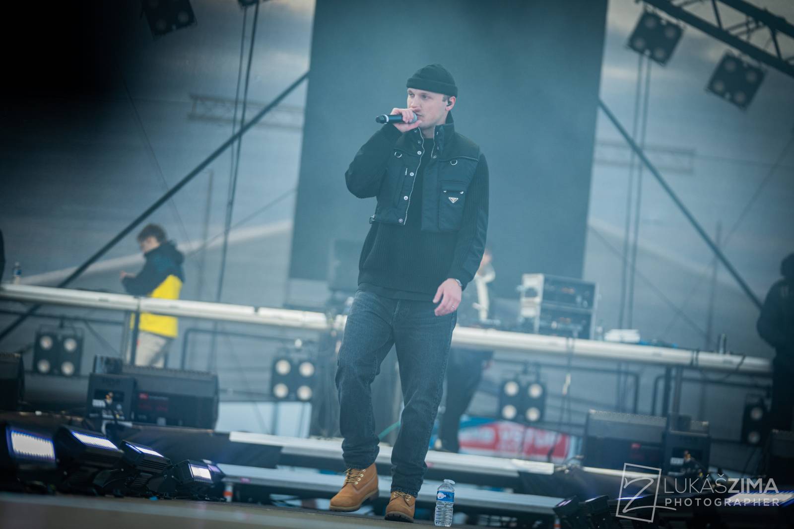 Rapová stage na Pražském Majálesu patřila Calinovi, Steinovi27 i Yzomandiasovi s Nik Tendem