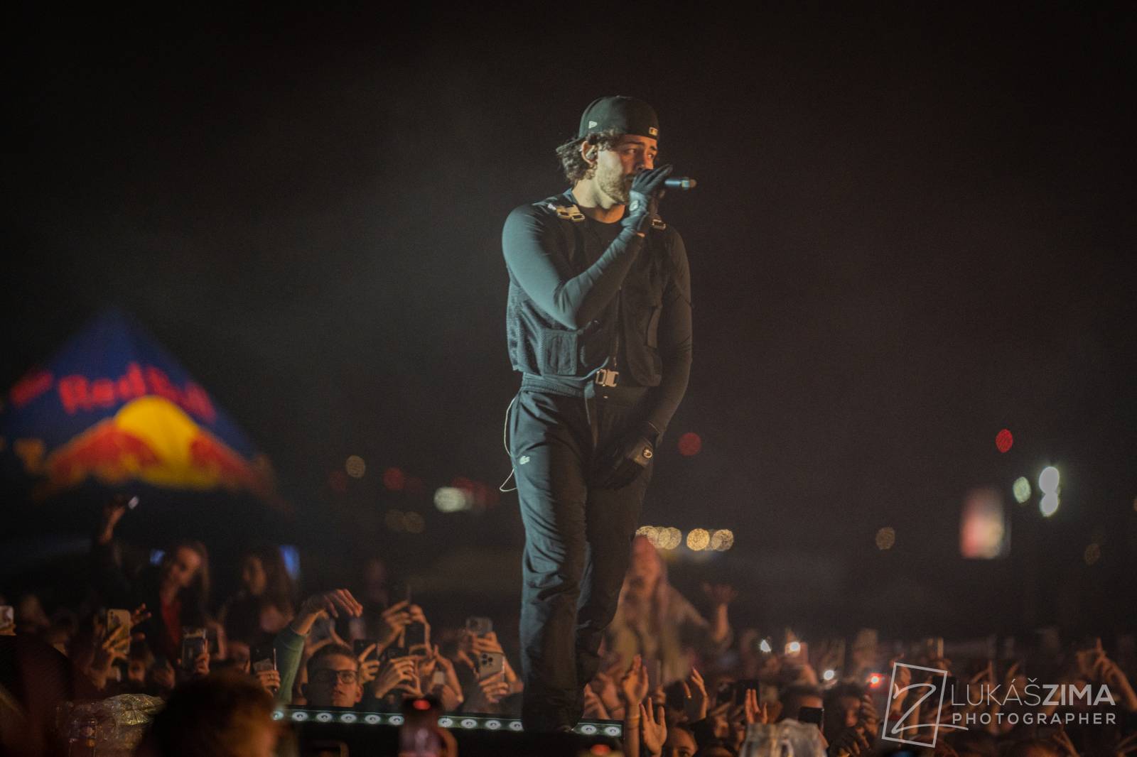 Rapová stage na Pražském Majálesu patřila Calinovi, Steinovi27 i Yzomandiasovi s Nik Tendem