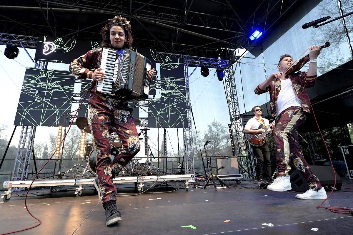 V Praze se slavil Mezinárodní den jazzu, zahráli Blue Uandi i Natalia Tena z Harryho Pottera