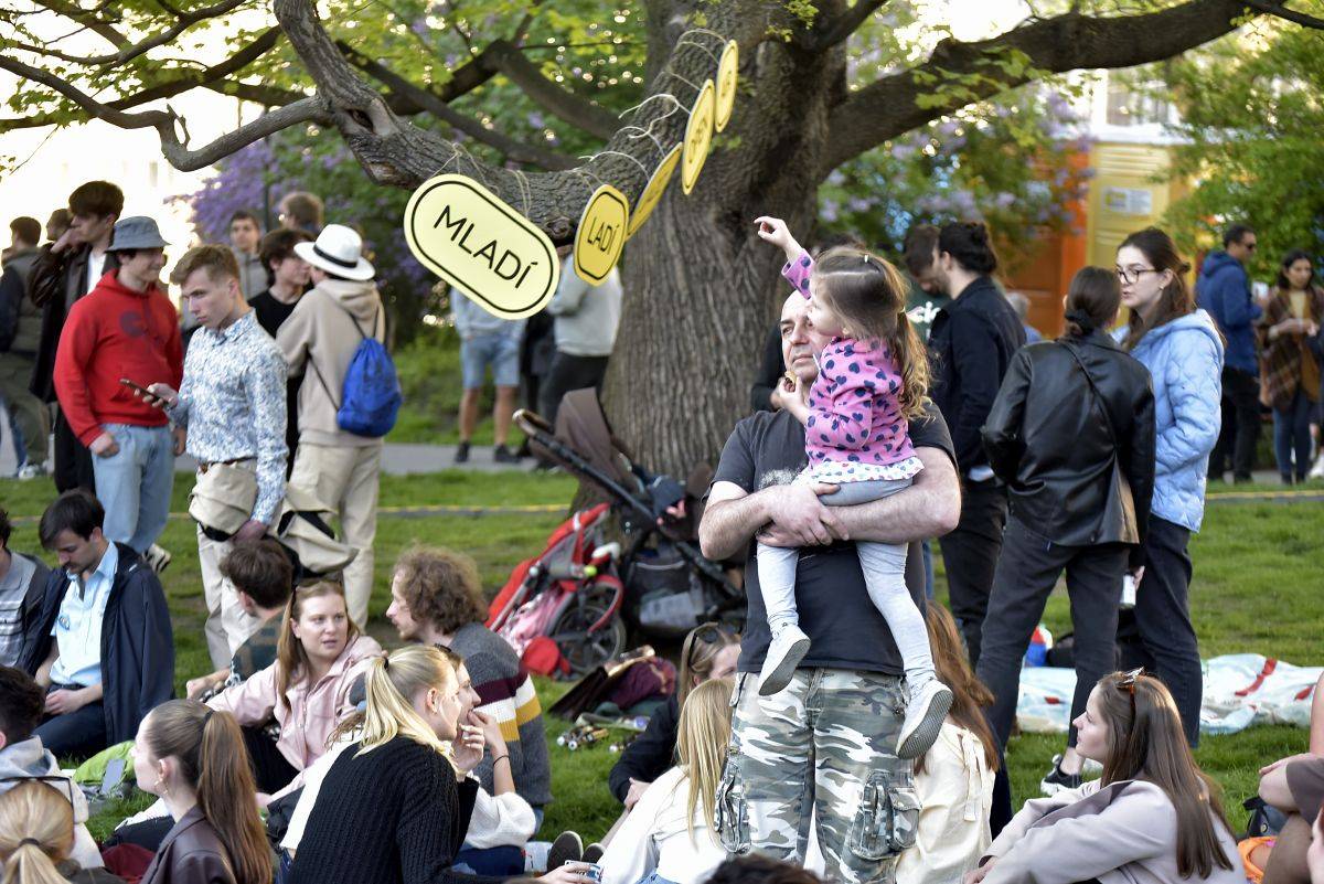 V Praze se slavil Mezinárodní den jazzu, zahráli Blue Uandi i Natalia Tena z Harryho Pottera