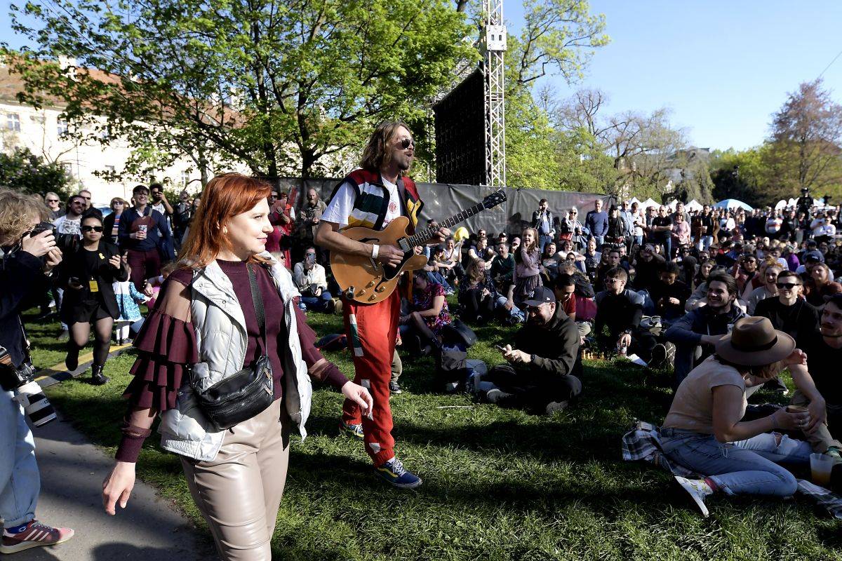 V Praze se slavil Mezinárodní den jazzu, zahráli Blue Uandi i Natalia Tena z Harryho Pottera