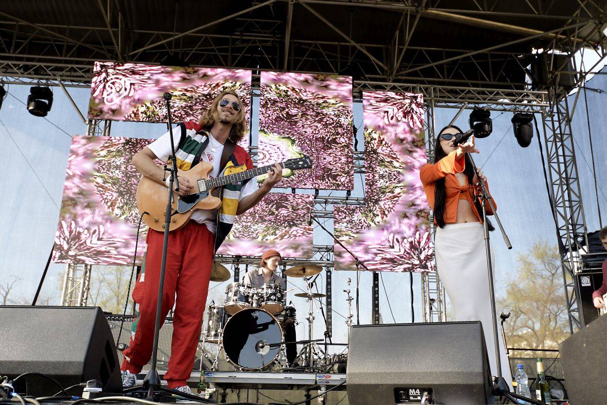 V Praze se slavil Mezinárodní den jazzu, zahráli Blue Uandi i Natalia Tena z Harryho Pottera