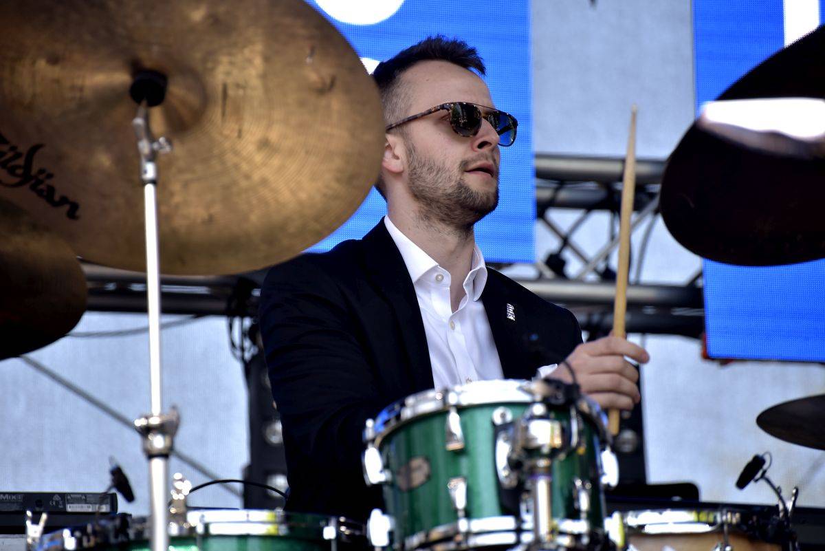 V Praze se slavil Mezinárodní den jazzu, zahráli Blue Uandi i Natalia Tena z Harryho Pottera