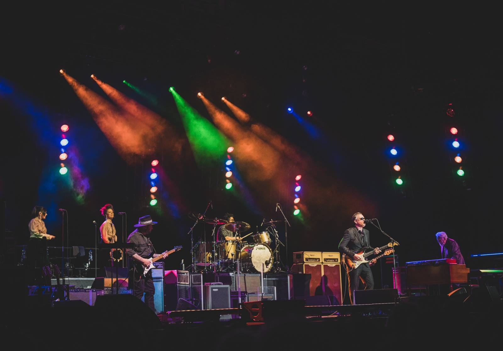 Bluesový král Joe Bonamassa si podmanil vyprodané Forum Karlín