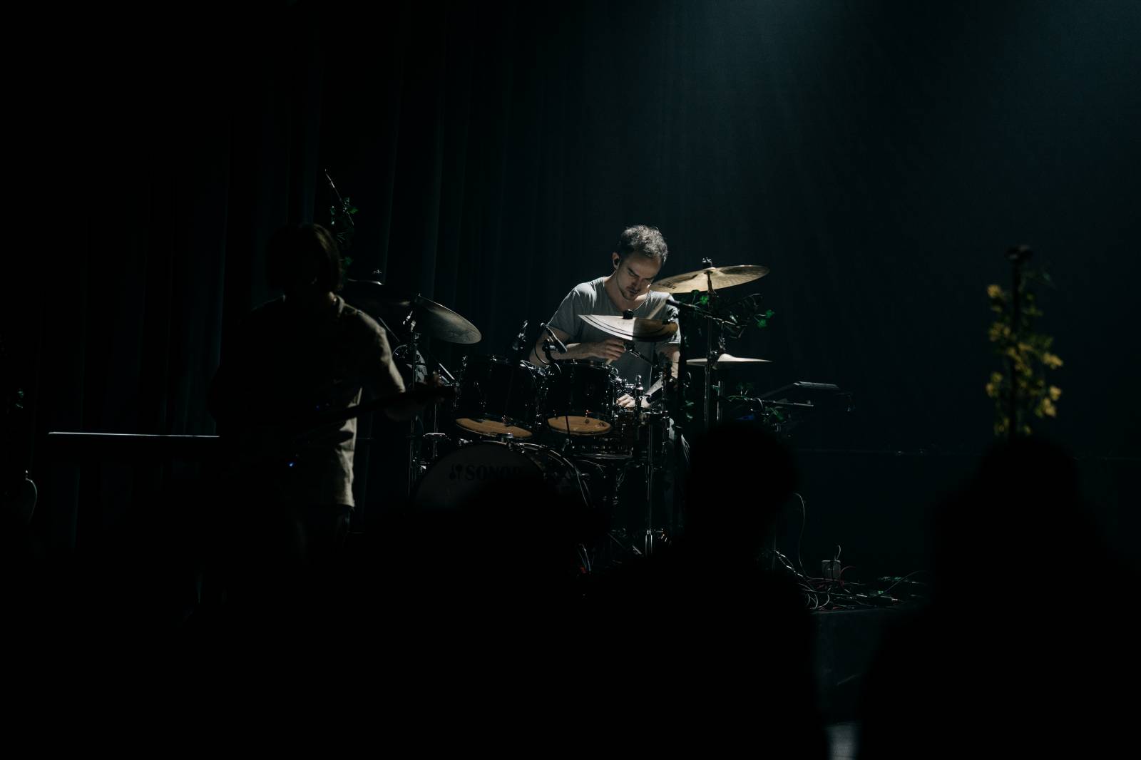 LinaKaro pokřtila v Kasárnách Karlín debutové EP 