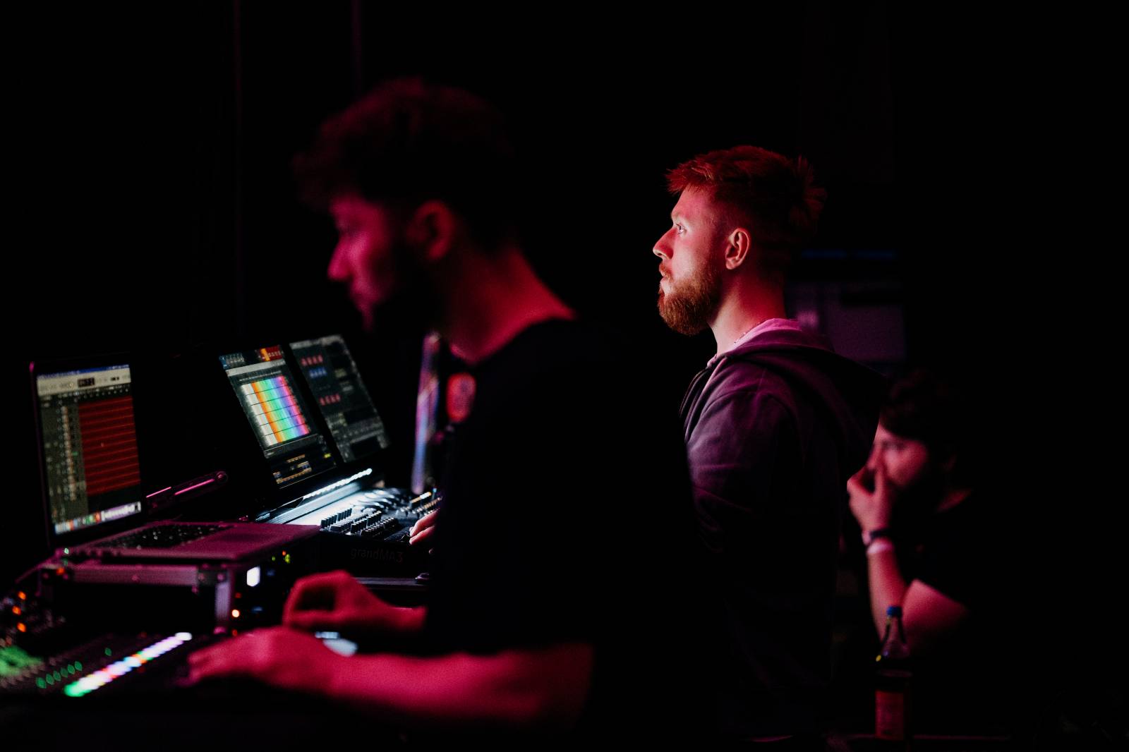 LinaKaro pokřtila v Kasárnách Karlín debutové EP 