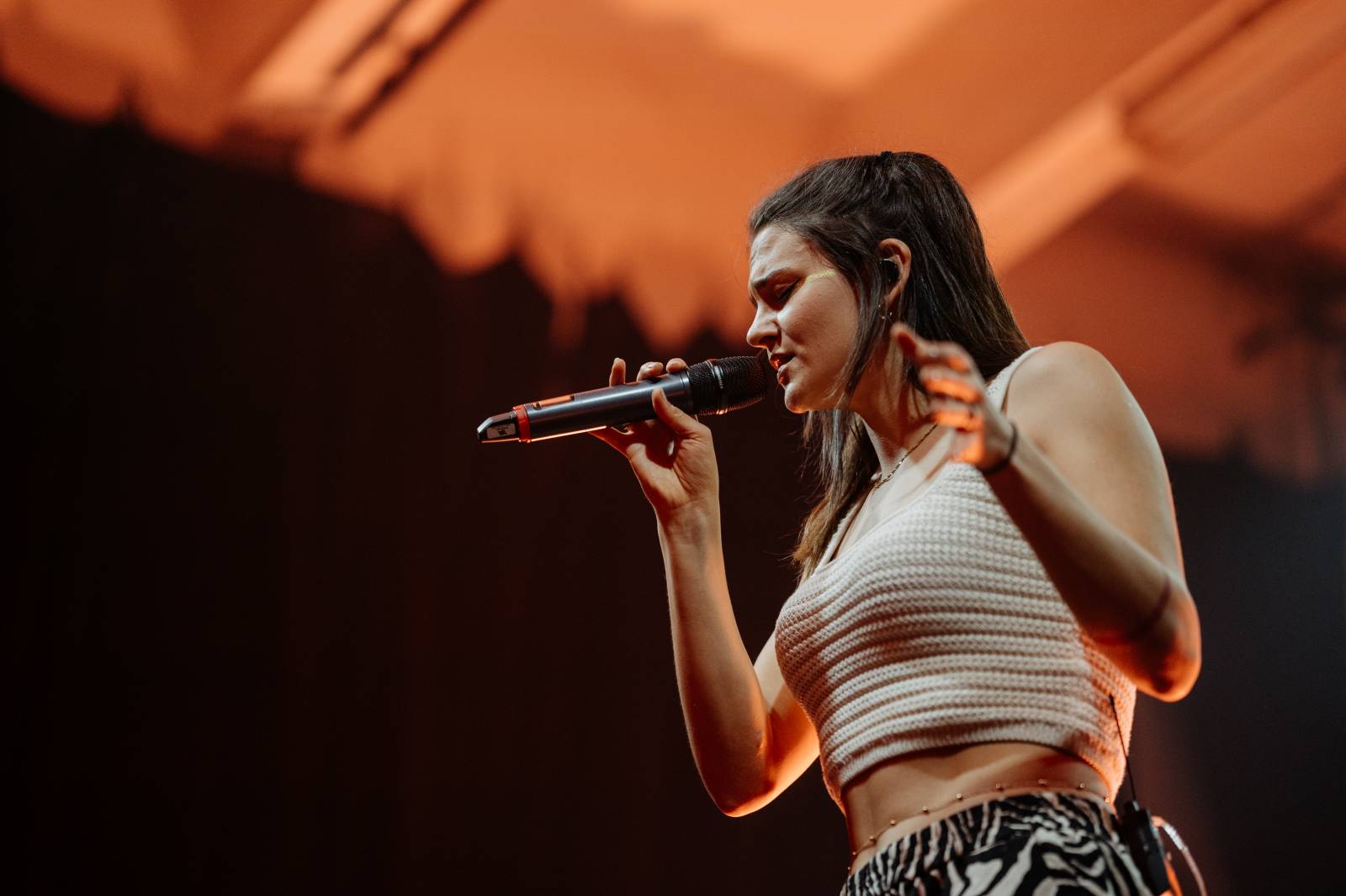 LinaKaro pokřtila v Kasárnách Karlín debutové EP 