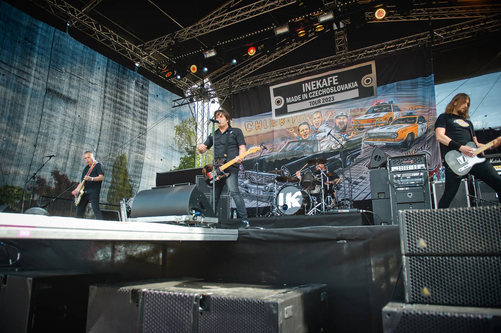 Průtrže mračen dobrou náladu nespláchly. Brněnský Majáles přivítal Ewu Farnou, Horkýže Slíže i Kryštof