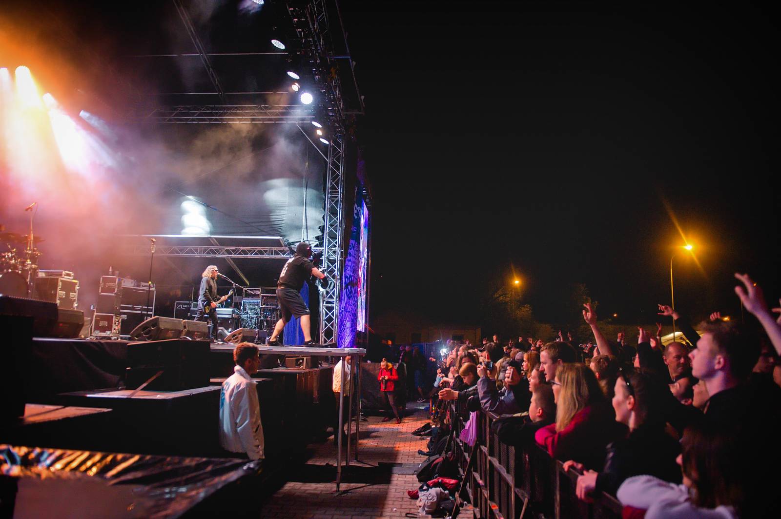 Průtrže mračen dobrou náladu nespláchly. Brněnský Majáles přivítal Ewu Farnou, Horkýže Slíže i Kryštof