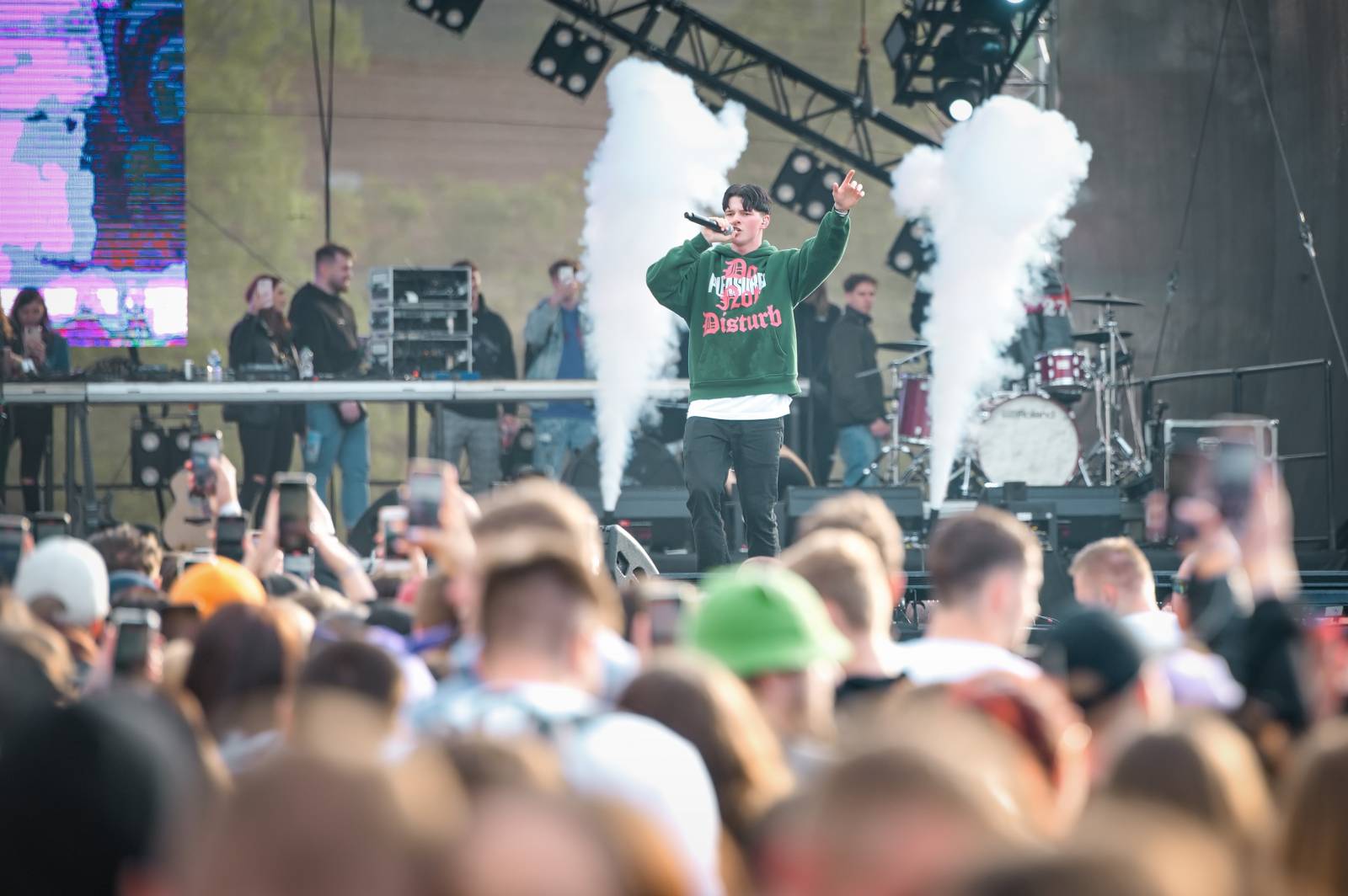 Průtrže mračen dobrou náladu nespláchly. Brněnský Majáles přivítal Ewu Farnou, Horkýže Slíže i Kryštof