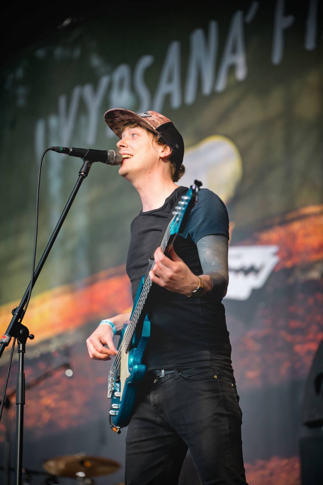 Průtrže mračen dobrou náladu nespláchly. Brněnský Majáles přivítal Ewu Farnou, Horkýže Slíže i Kryštof