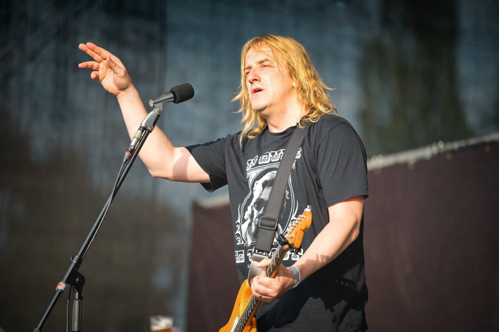 Průtrže mračen dobrou náladu nespláchly. Brněnský Majáles přivítal Ewu Farnou, Horkýže Slíže i Kryštof