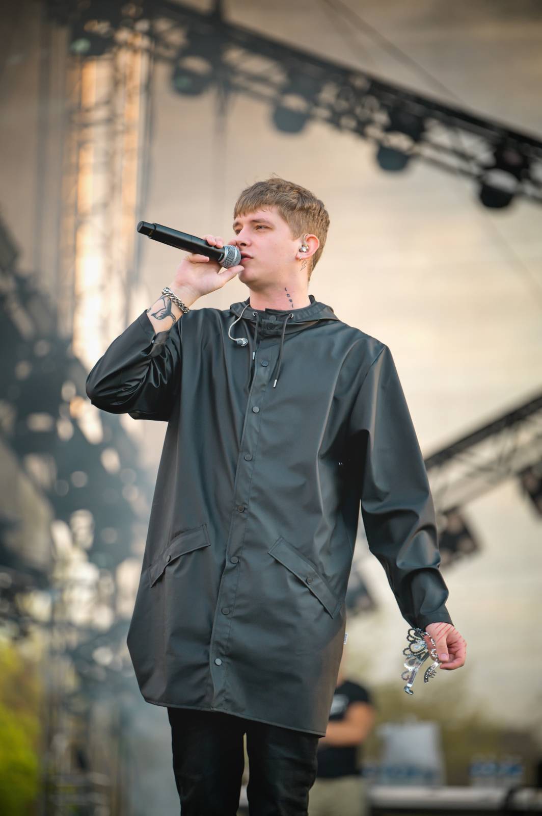 Průtrže mračen dobrou náladu nespláchly. Brněnský Majáles přivítal Ewu Farnou, Horkýže Slíže i Kryštof