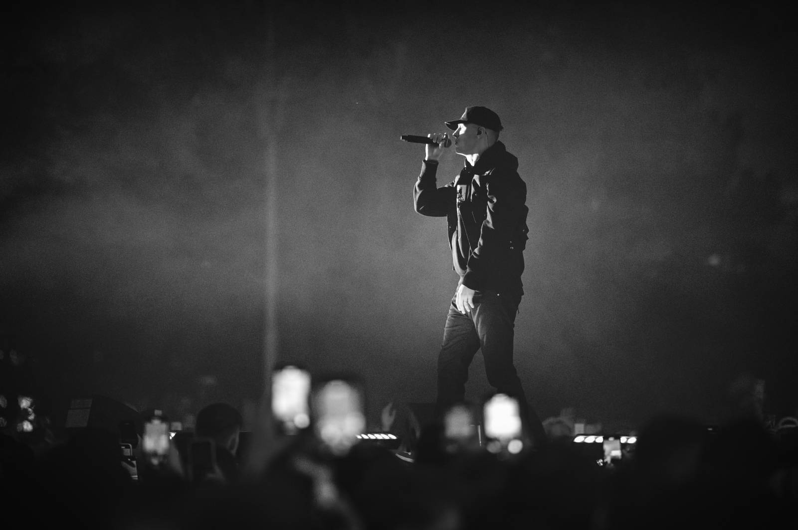 Průtrže mračen dobrou náladu nespláchly. Brněnský Majáles přivítal Ewu Farnou, Horkýže Slíže i Kryštof