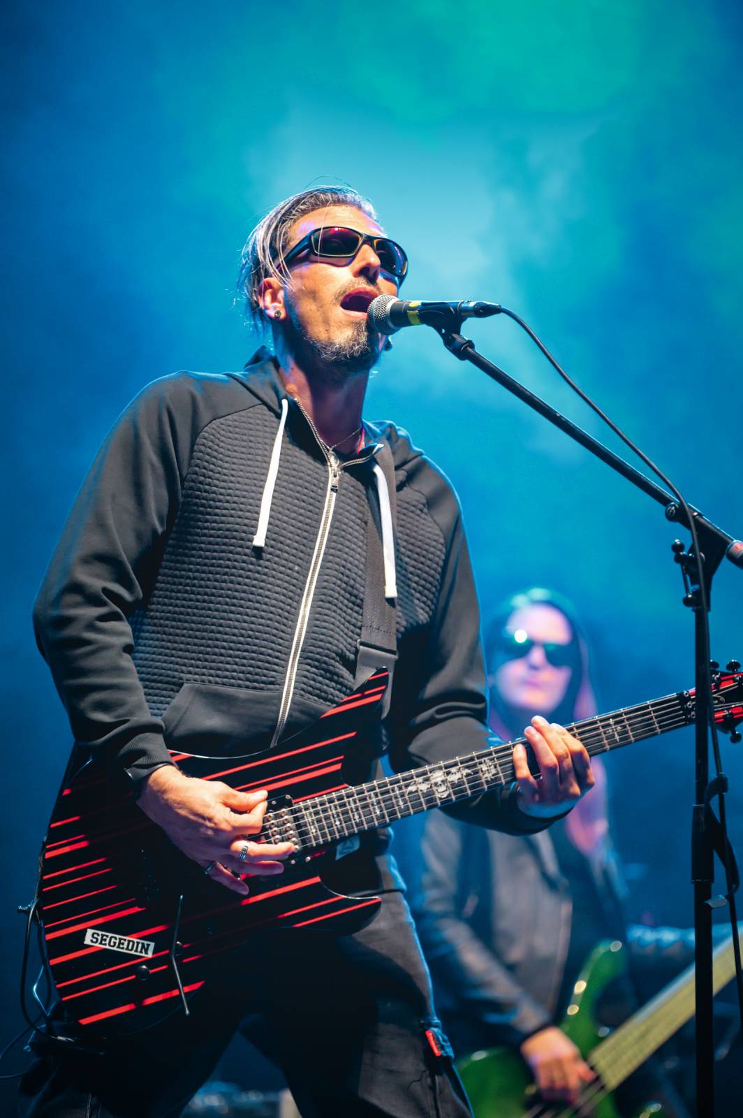 Průtrže mračen dobrou náladu nespláchly. Brněnský Majáles přivítal Ewu Farnou, Horkýže Slíže i Kryštof