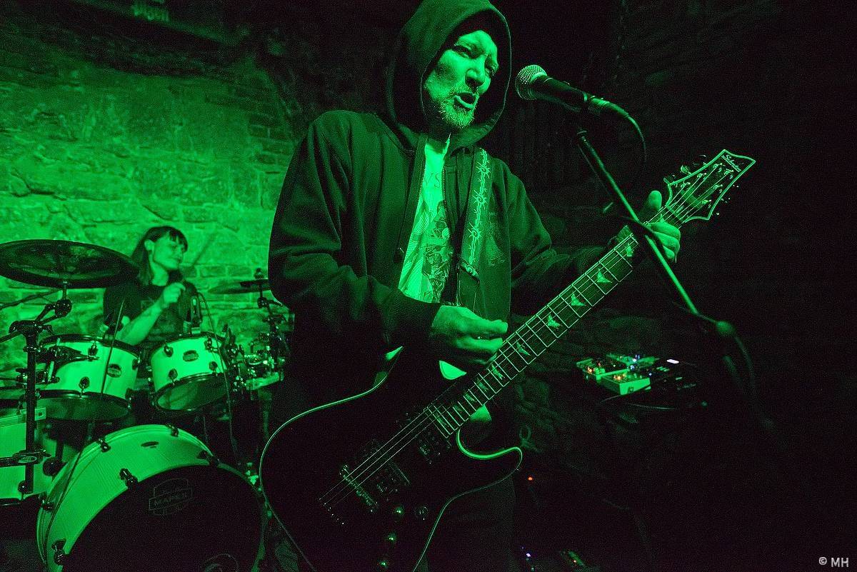 Plzeň ovládl blackmetal. Parlament přivítal finskou Hornu