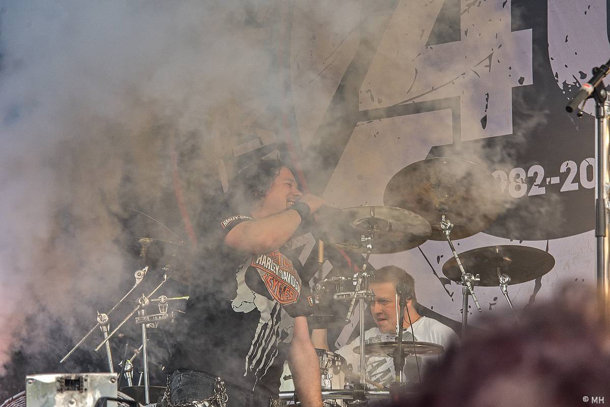 Festivalovou sezónu v Plzni zahájili Arakain, Traktor i Harlej