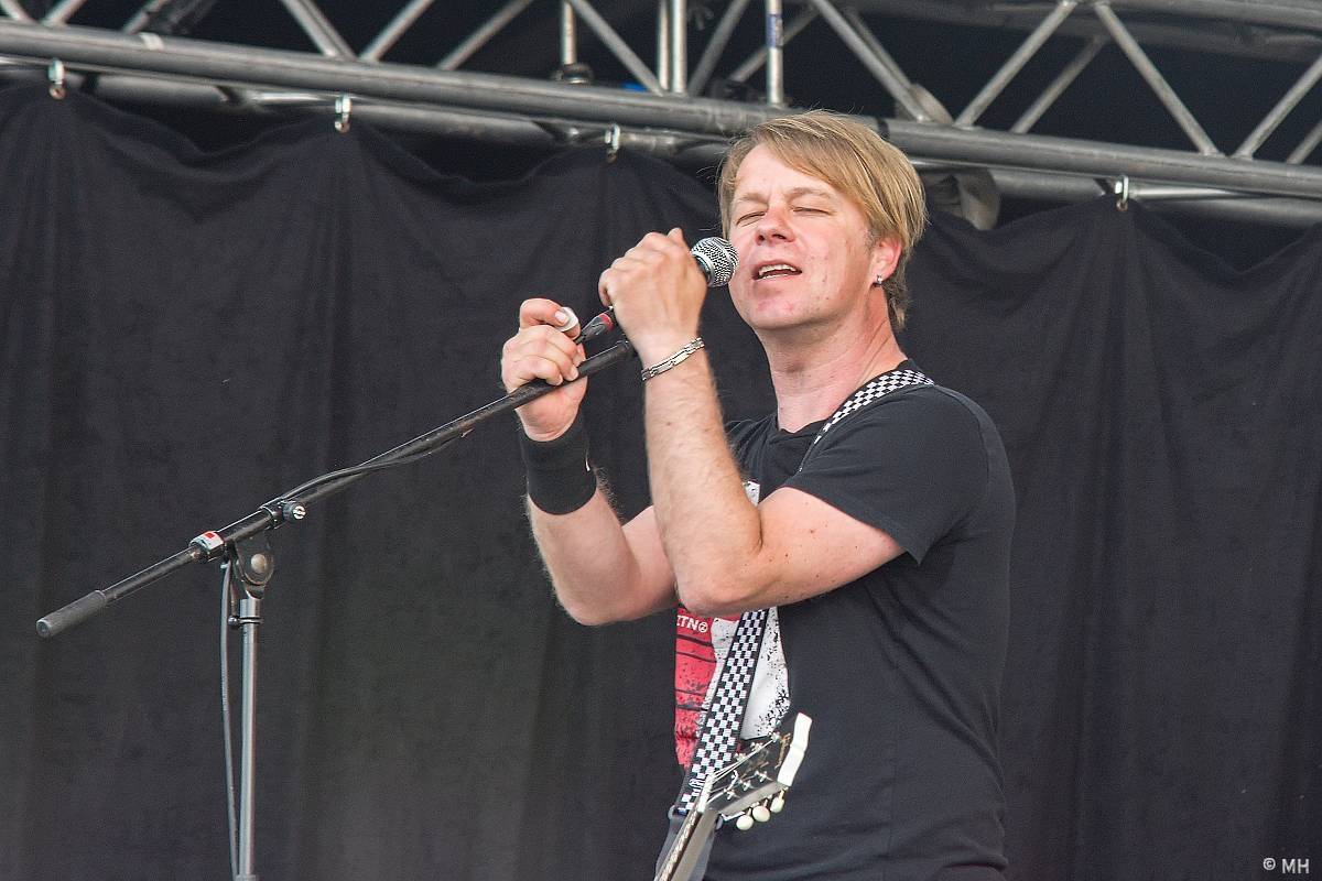 Festivalovou sezónu v Plzni zahájili Arakain, Traktor i Harlej