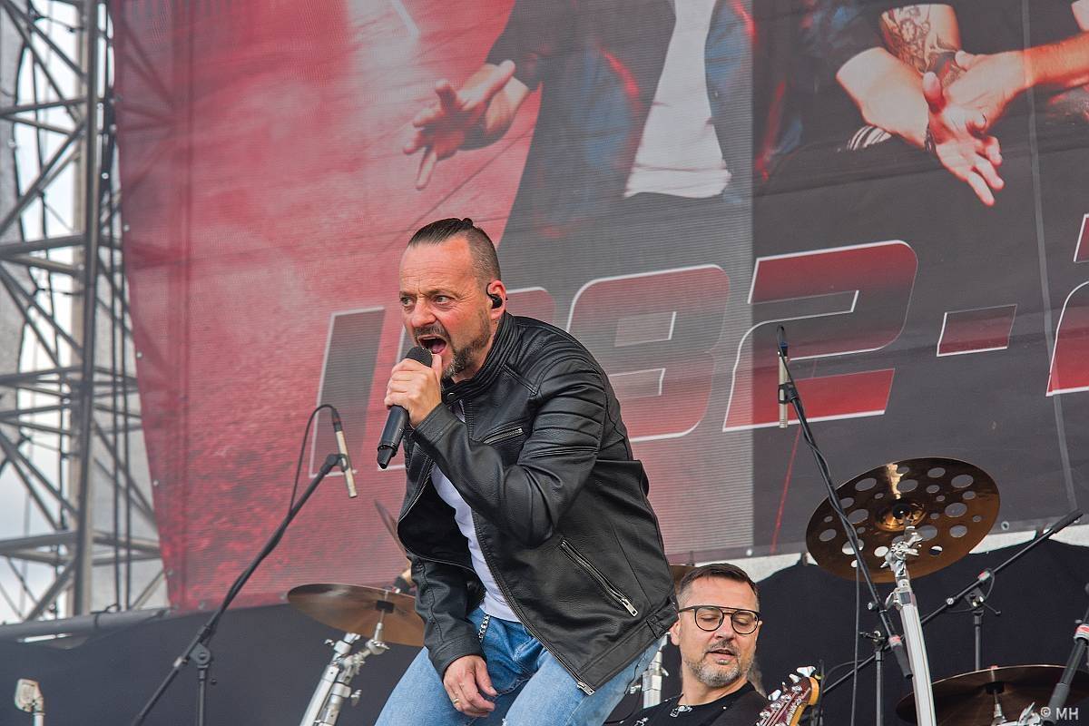 Festivalovou sezónu v Plzni zahájili Arakain, Traktor i Harlej