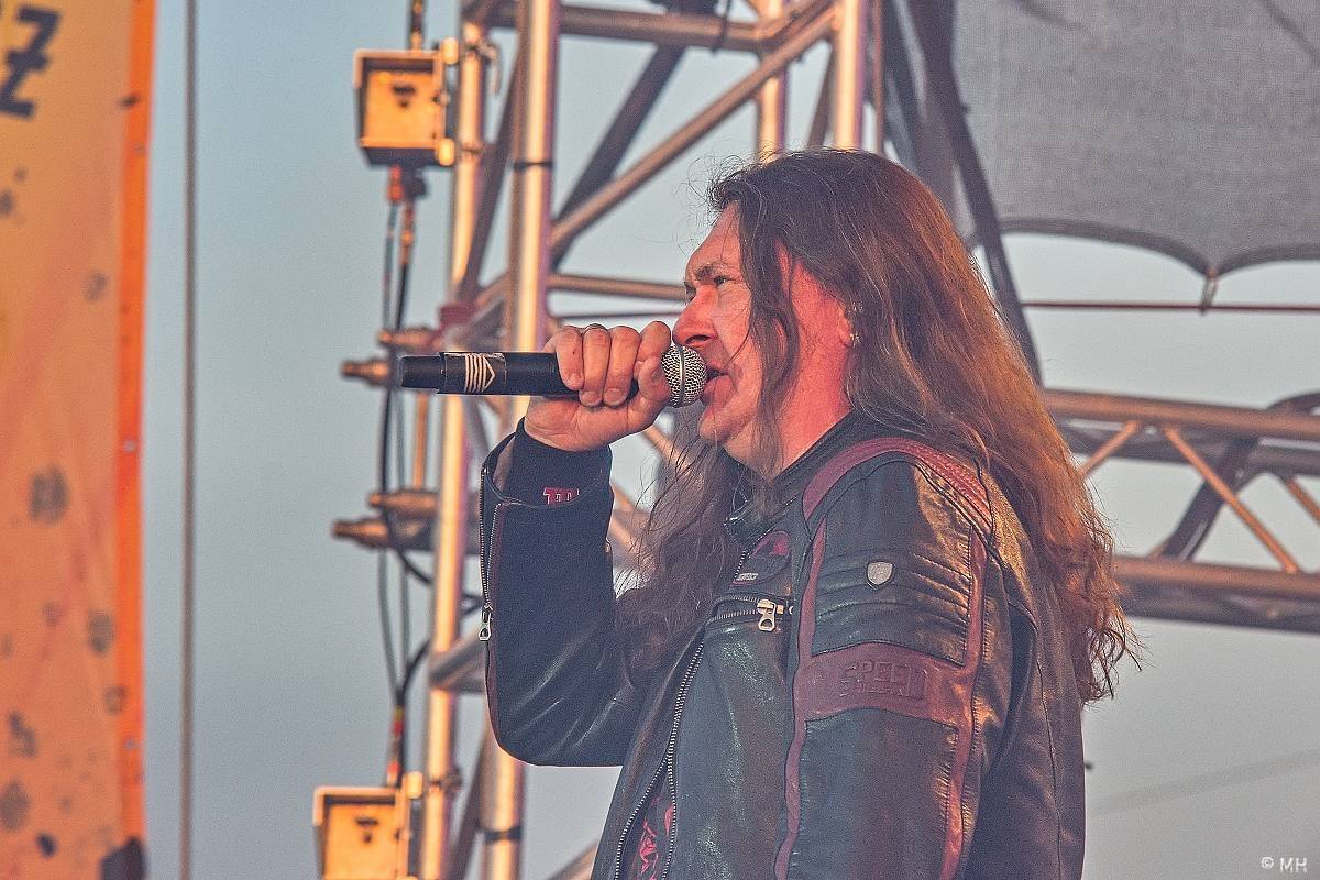 Festivalovou sezónu v Plzni zahájili Arakain, Traktor i Harlej