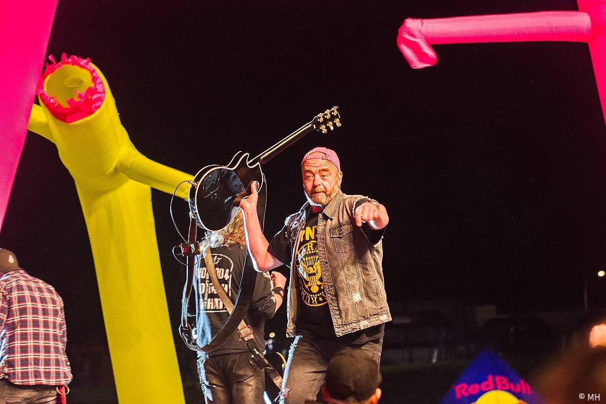 Festivalovou sezónu v Plzni zahájili Arakain, Traktor i Harlej