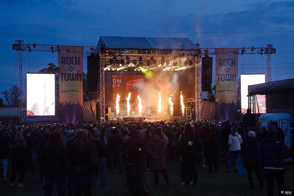 Festivalovou sezónu v Plzni zahájili Arakain, Traktor i Harlej