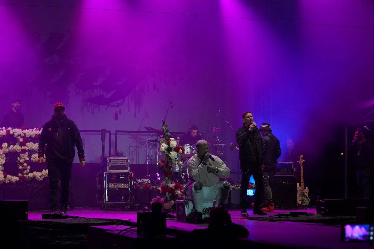 Marpo & Troublegang přivezli na ostravský Majáles ohnivou show, Mig 21 rozeskákali publium