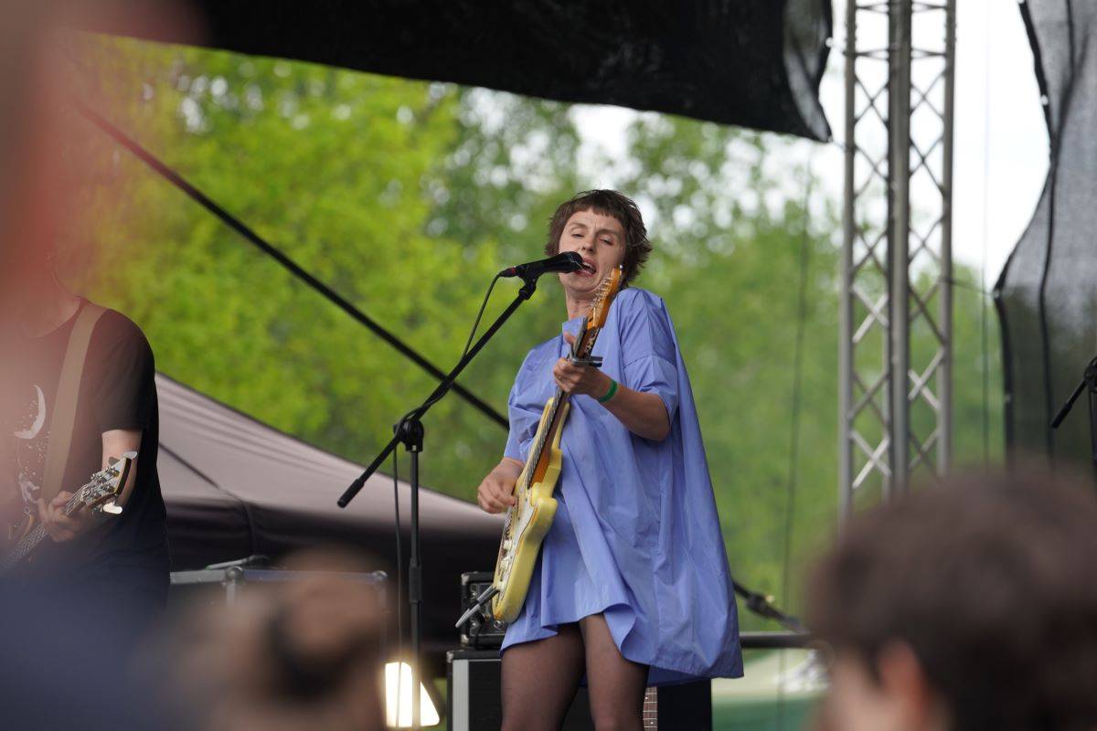 Marpo & Troublegang přivezli na ostravský Majáles ohnivou show, Mig 21 rozeskákali publium