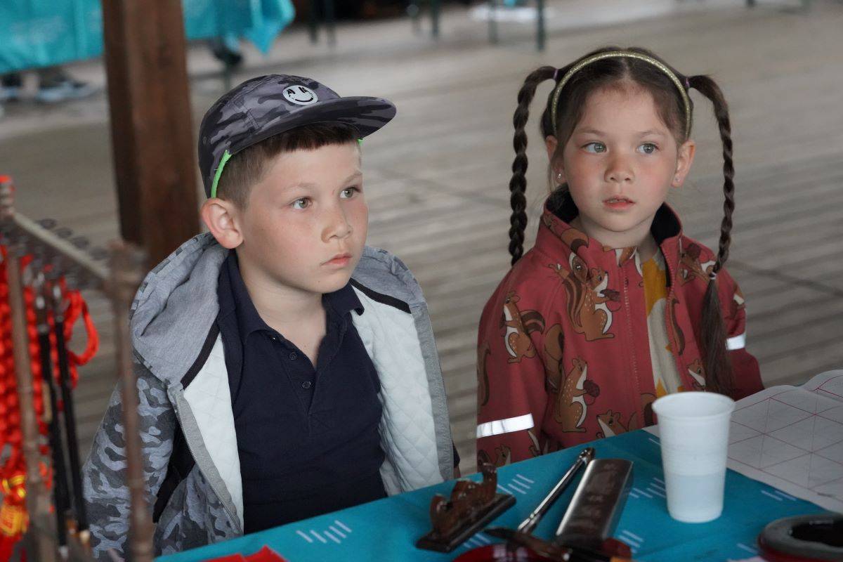 Marpo & Troublegang přivezli na ostravský Majáles ohnivou show, Mig 21 rozeskákali publium