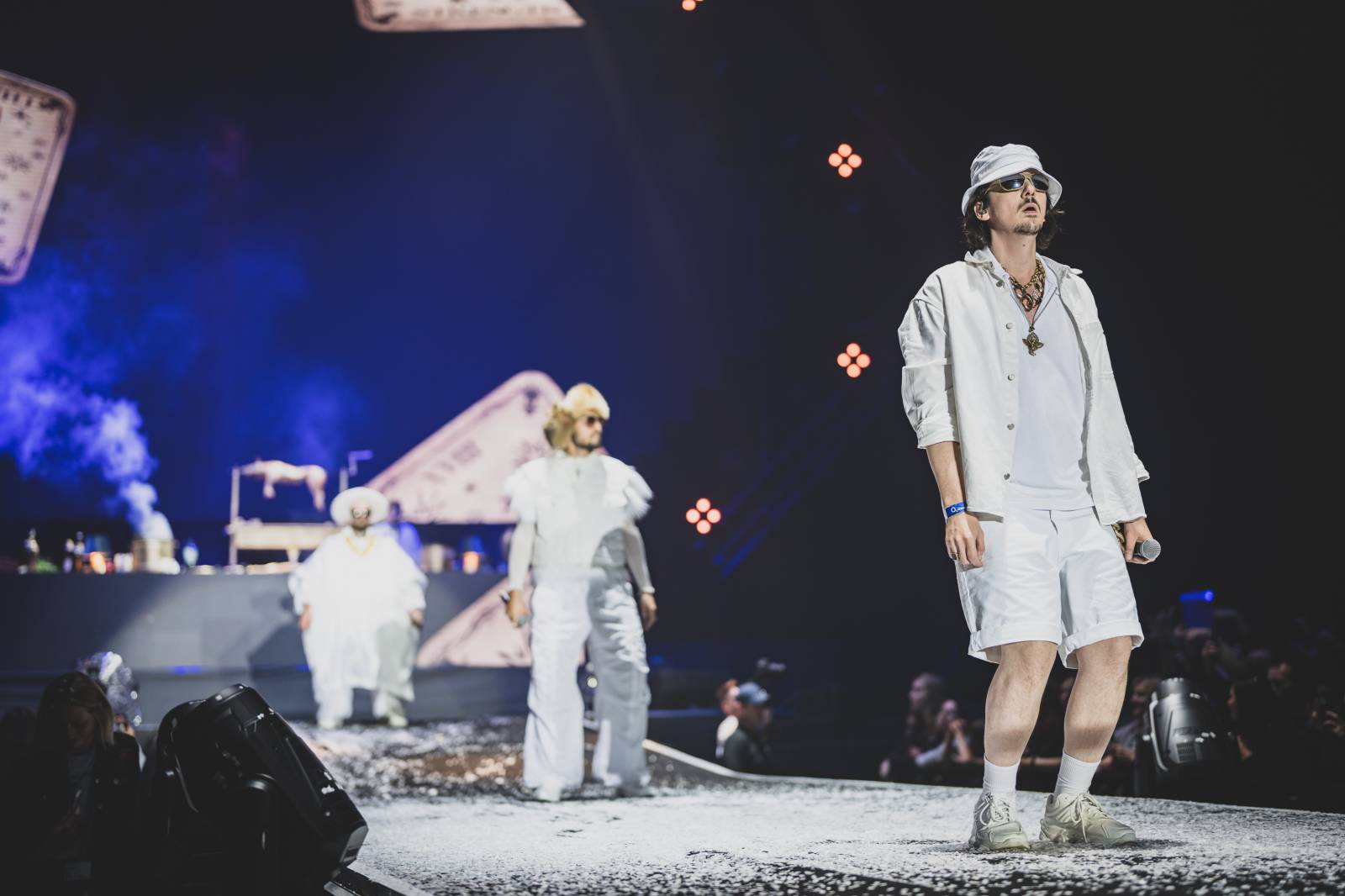 Kapitán Demo v O2 areně pokřtil album a griloval sele