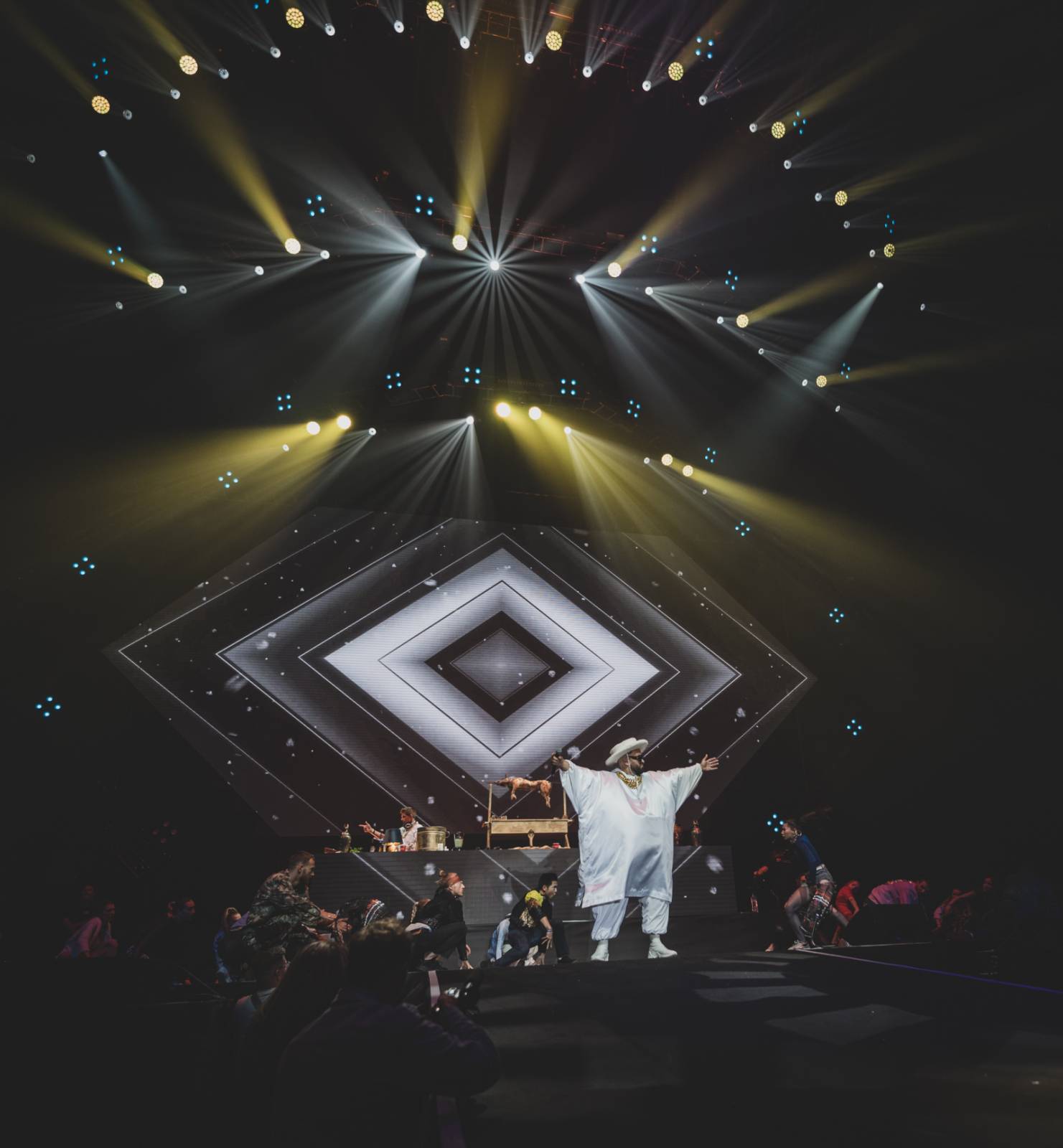 Kapitán Demo v O2 areně pokřtil album a griloval sele